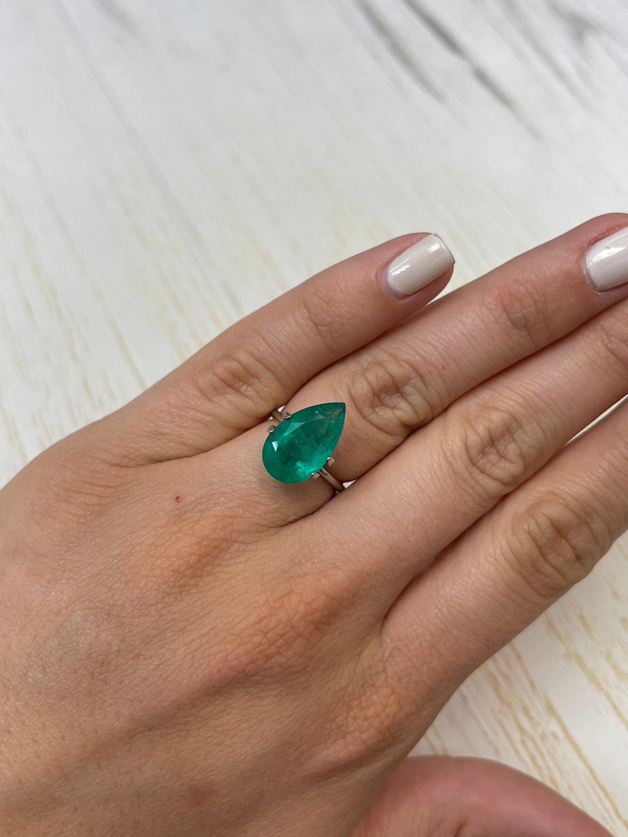 4.73 Carat 16x10mm Deep Green Natural Loose Colombian Emerald Pear Cut Gemstone for Jewelry Making, Engagement Rings & Luxury Gifts