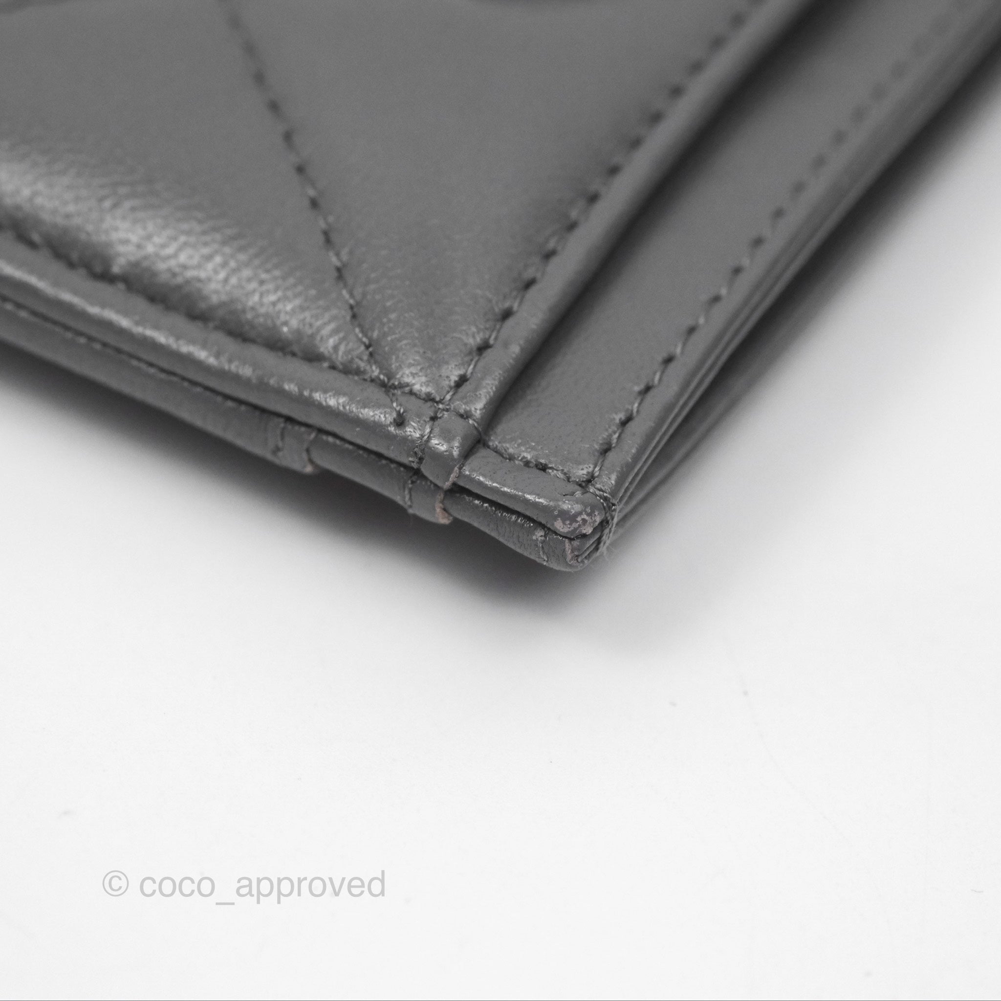 Chanel 19 Quilted Grey Leather Card Holder with Silver Hardware - Luxury Compact Wallet for Everyday Use & Travel