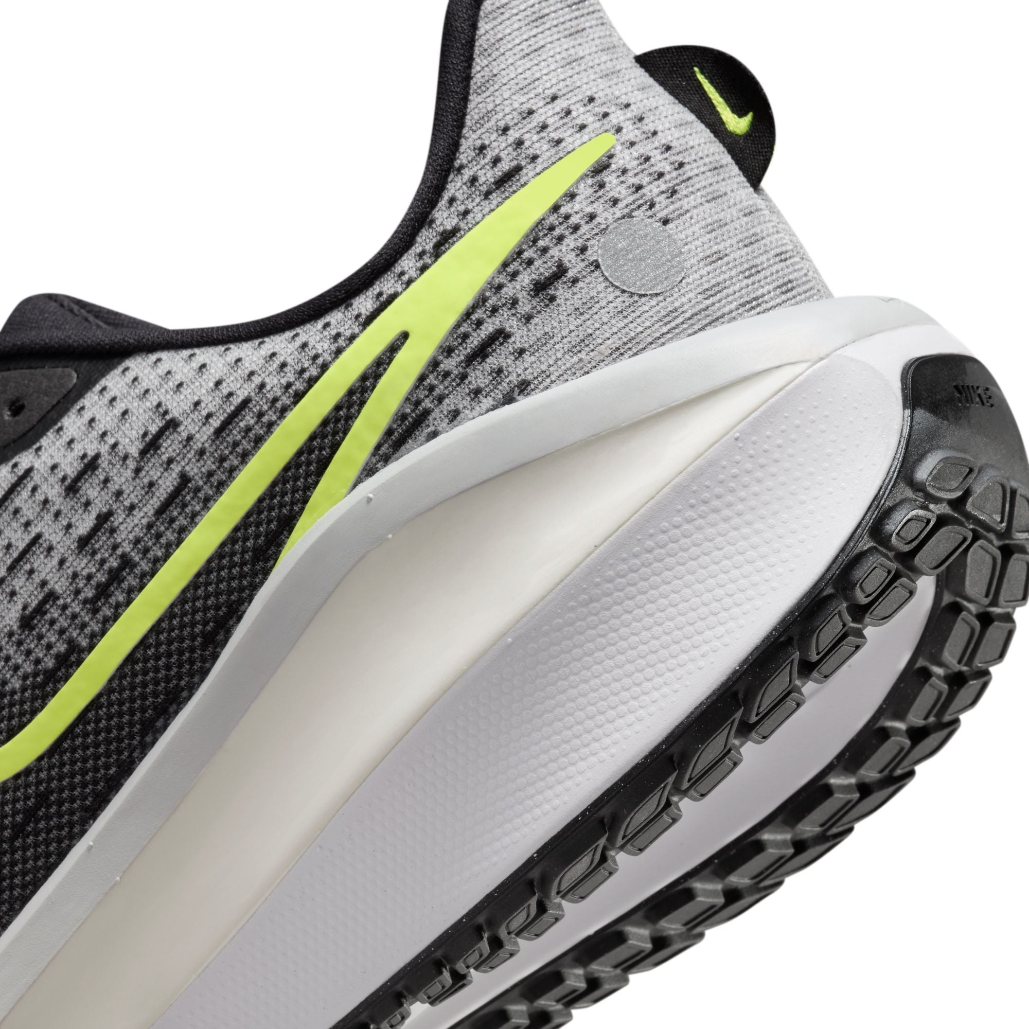 Nike Vomero 17 Men's Running Shoes - Lightweight Cushioned for Road Running, Training & Gym Workouts