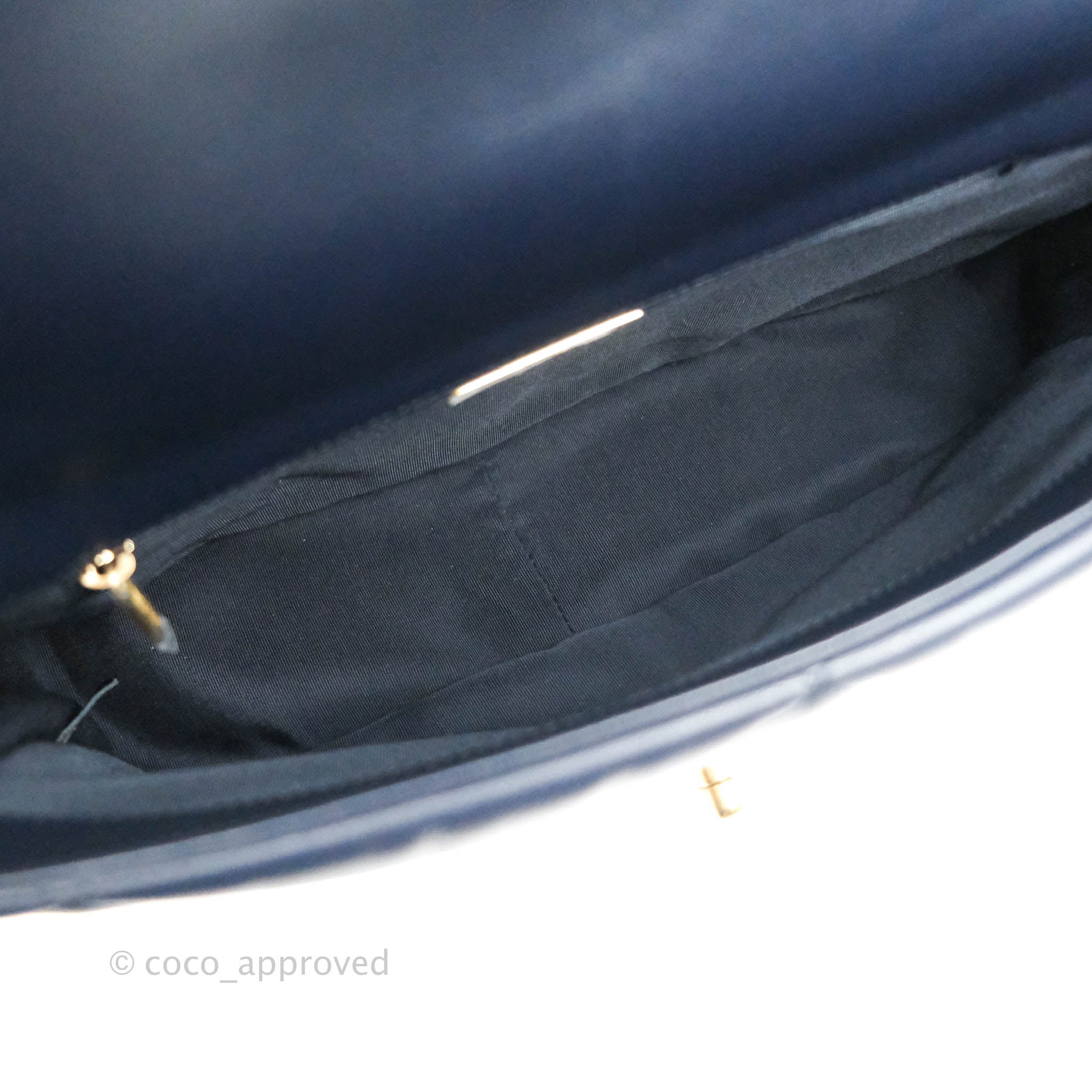 Chanel 19 Medium Flap Bag in Navy Goatskin Leather with Mixed Hardware - Perfect for Work, Travel & Evening Events