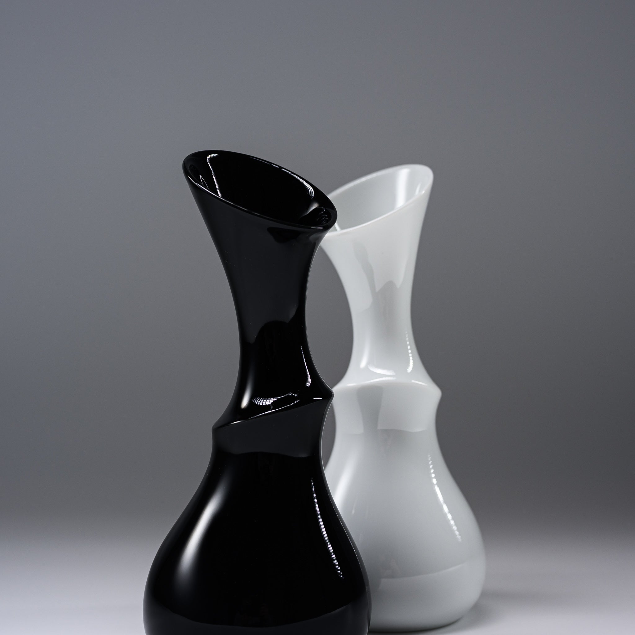 Modern White Porcelain Chiku Flower Vase - Elegant Japanese Bamboo-Inspired Home Decor for Living Room, Dining Table & Wedding Centerpieces