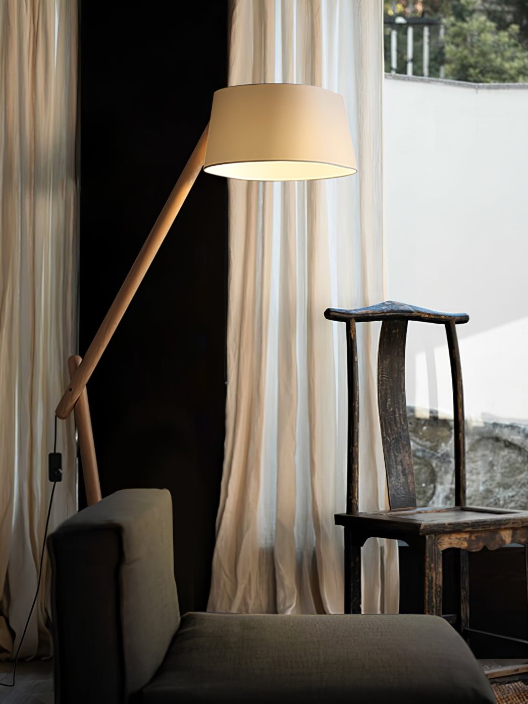 Modern Lean Pivot Floor Lamp - Adjustable LED Reading Light for Living Room, Bedroom & Office - Dimmable Standing Lamp with Flexible Gooseneck Design - Perfect for Reading, Working & Relaxing