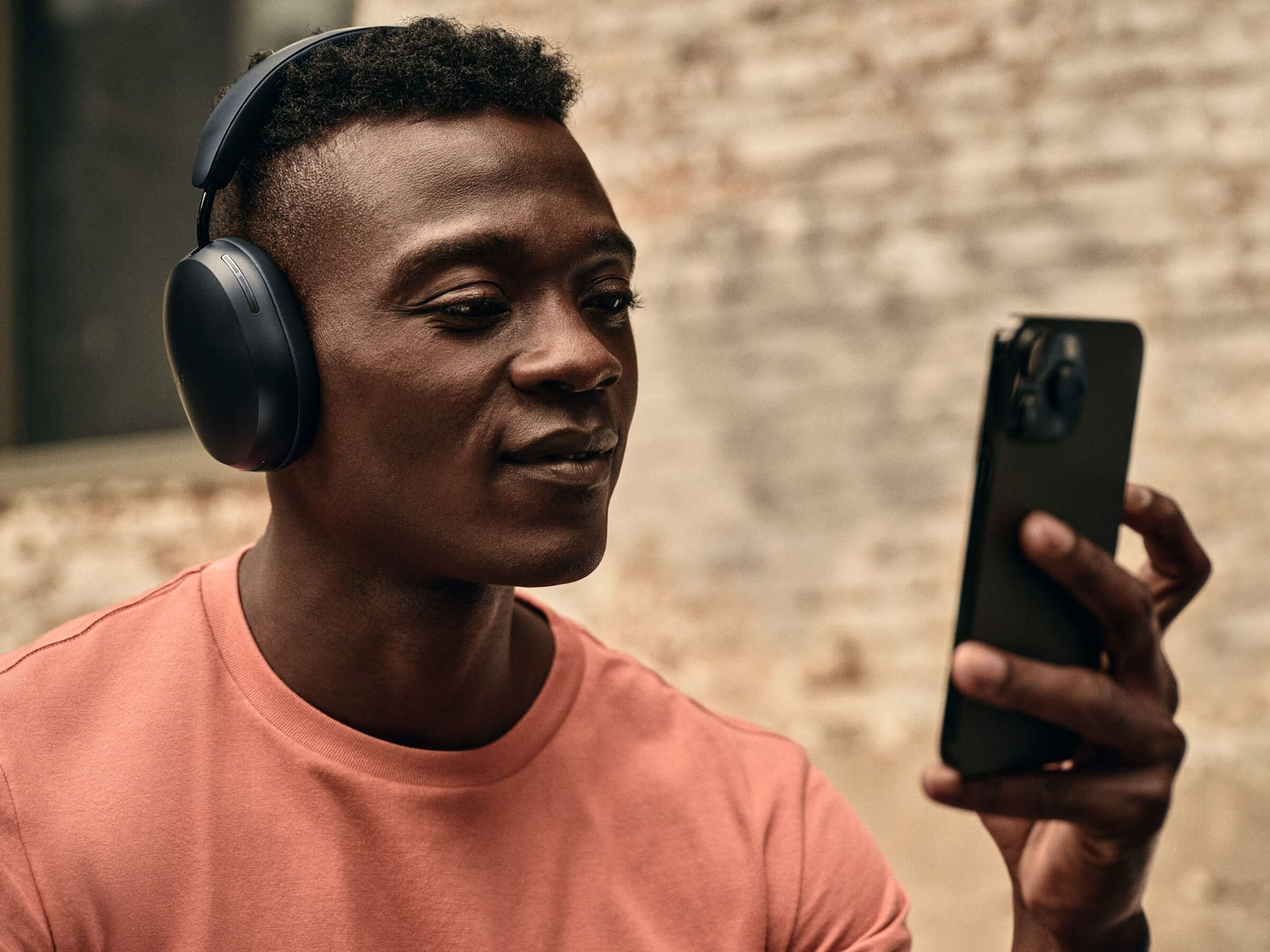 Sonos Ace Wireless Over-Ear Headphones with Active Noise Cancellation - Perfect for Travel, Workouts, and Home Entertainment