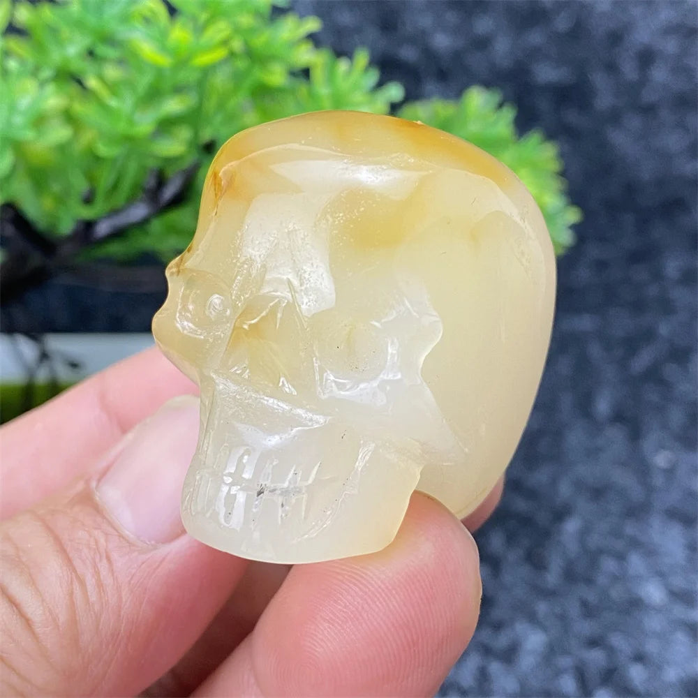 Natural Crystal Hand-Polished Carved Skull - Halloween Decor, Home Decor, Spiritual Healing Stone, Unique Holiday Gift for Collectors & Witches - Perfect for Altars, Meditation & Gothic Decorations