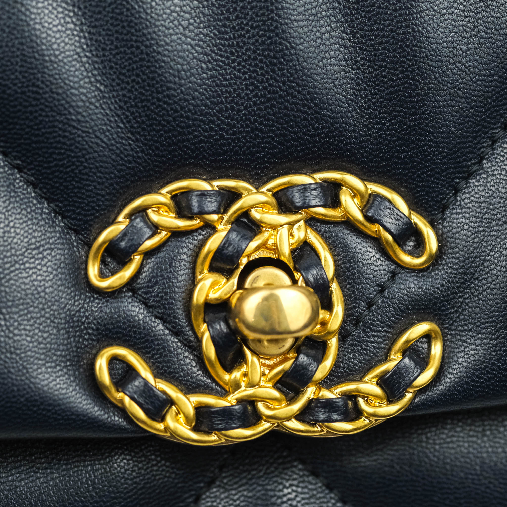 Chanel 19 Medium Flap Bag in Navy Goatskin Leather with Mixed Hardware - Perfect for Work, Travel & Evening Events