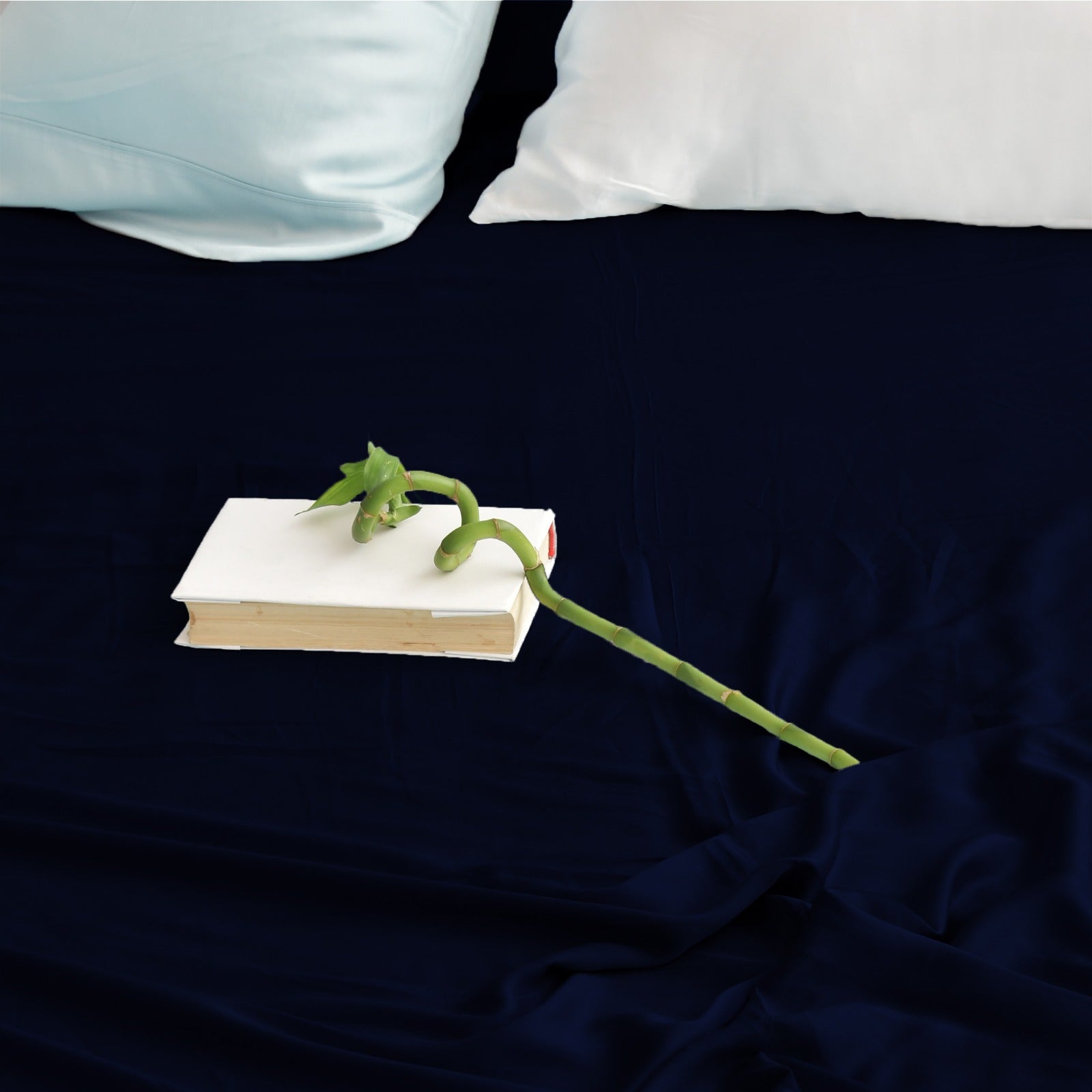 Premium Bamboo Sateen Sheet Set - Ultra Soft 100% Bamboo Bed Sheets - Queen Size, Deep Pocket (Blueberry) for Luxurious Comfort - Perfect for Bedroom, Guest Room & Hotel Use