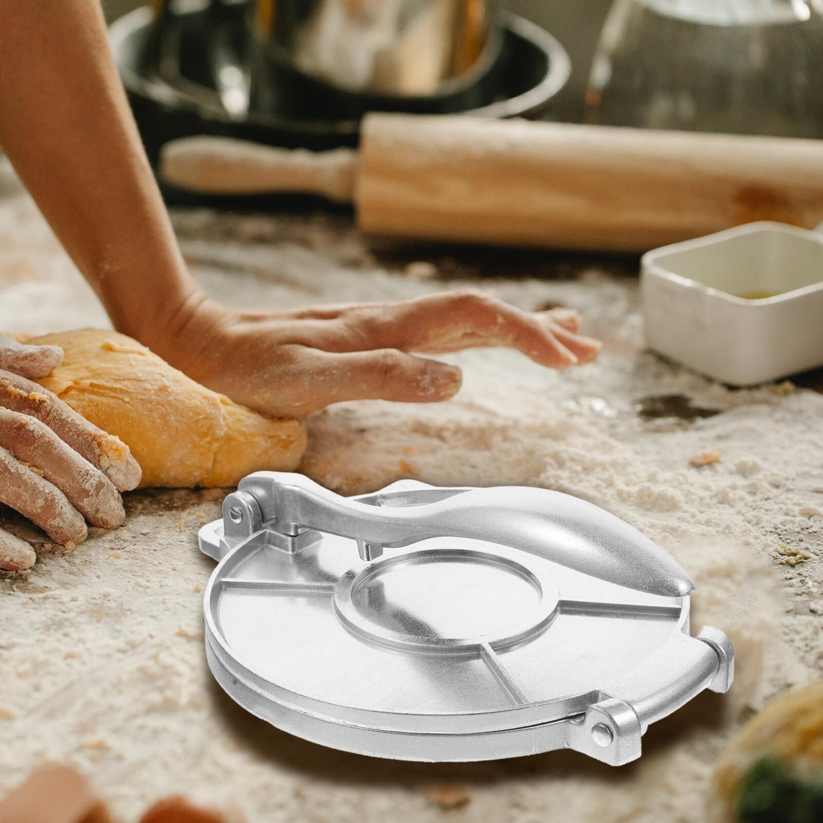 8 Inch Aluminum Tortilla Press - Manual Roti Maker, Dough Press for Quesadillas, Empanadas, Chapati & Pizza Dough - Heavy Duty Silver Tortilla Maker for Authentic Mexican & Indian Cooking at Home