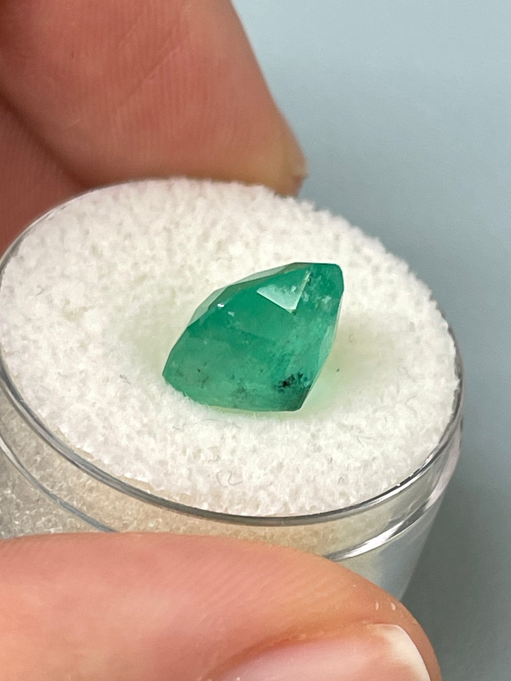 5.33 Carat Natural Colombian Emerald Gemstone - 10.8x10.7mm Earthy Green Loose Cushion Cut for Jewelry Making, Engagement Rings & Luxury Gifts