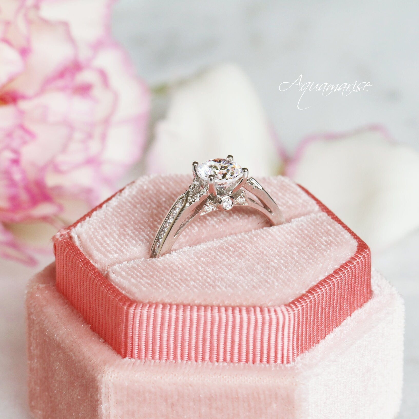 Round Cut Moissanite Engagement Ring 14K White Gold - Elegant Wedding Band, Anniversary Gift for Her, Perfect Proposal Jewelry for Brides