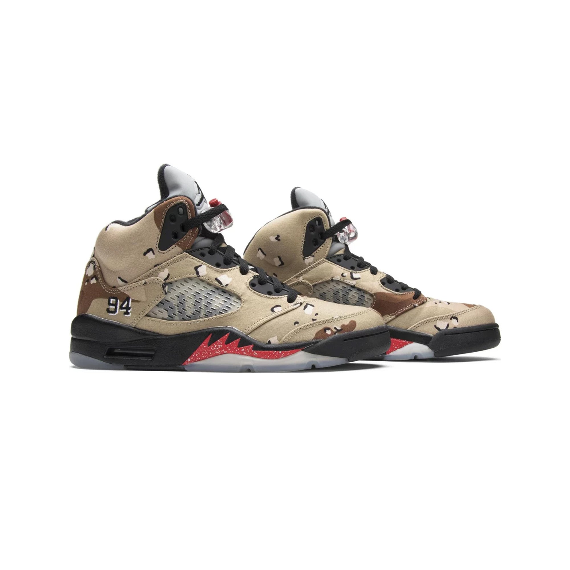Air Jordan 5 Retro x Supreme 'Desert Camo' Sneakers (2015) - Men's Basketball Shoes for Streetwear & Sneaker Collectors - Perfect for Urban Fashion and Limited Edition Collecting