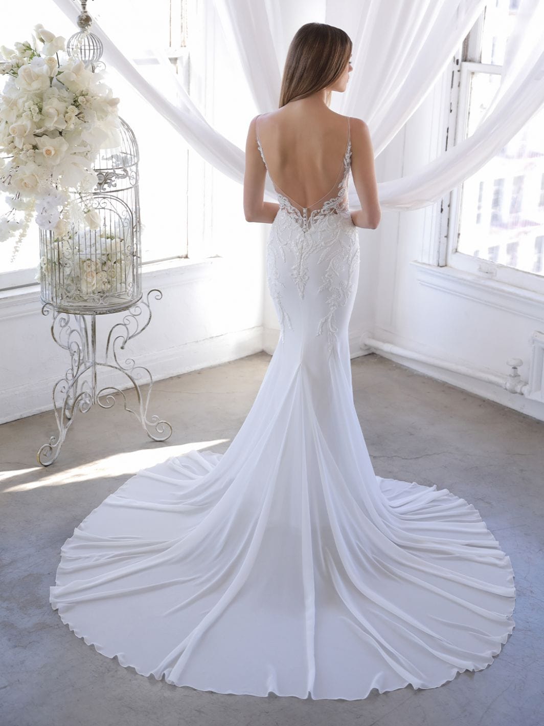 Enzoani Olivette Blue Wedding Dress Size 14 - Elegant Bridal Gown for Church Ceremony & Beach Weddings