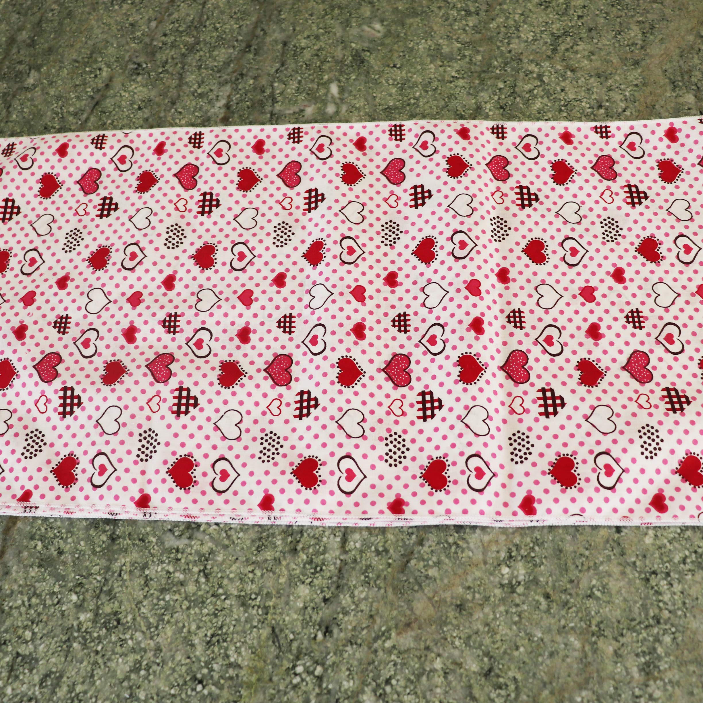 Hearts and Dots Cotton Table Runner 12