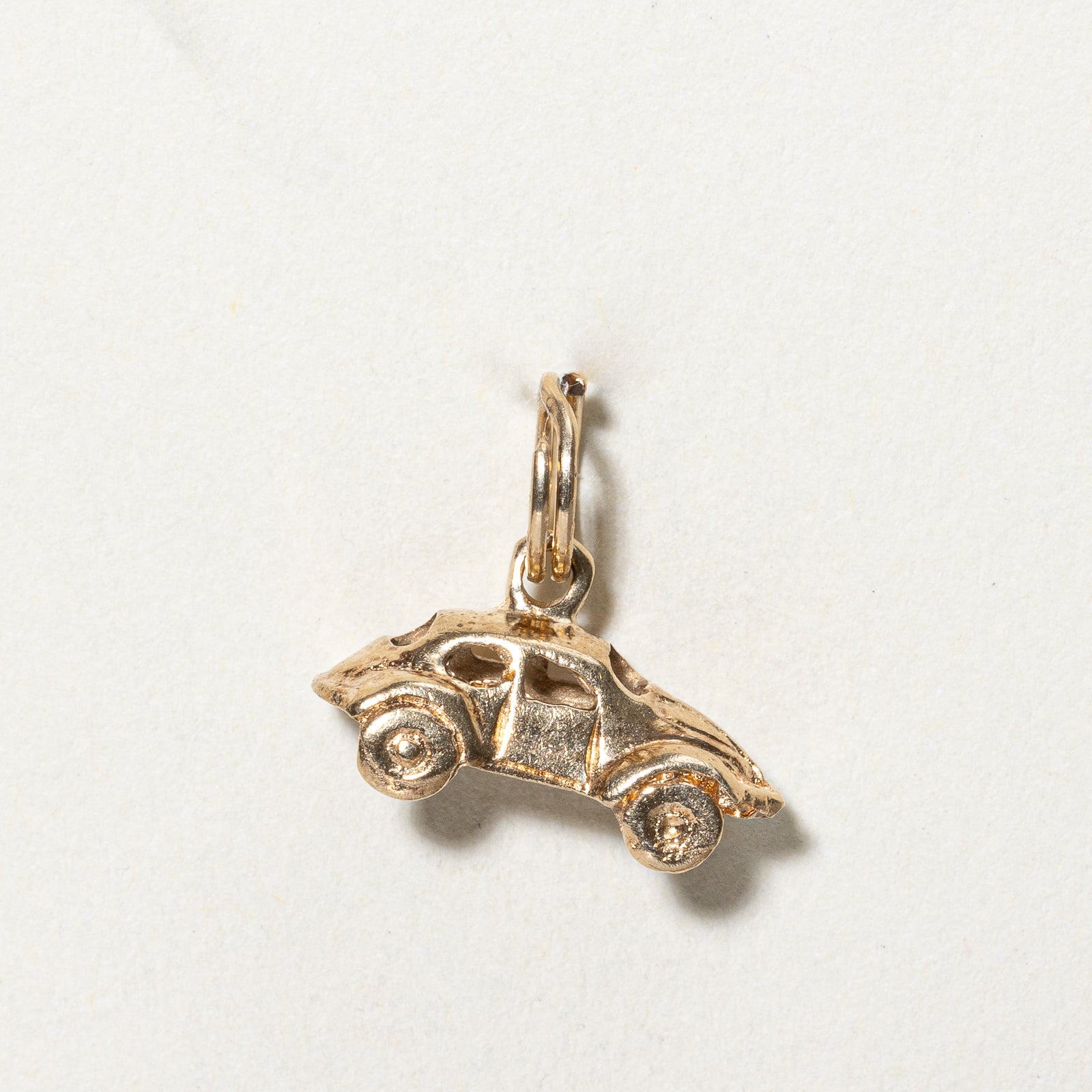 10K Yellow Gold Car Charm Pendant - Elegant & Durable Jewelry for Car Keys, Necklace, or Gift - Perfect for Car Enthusiasts & Fashion Lovers