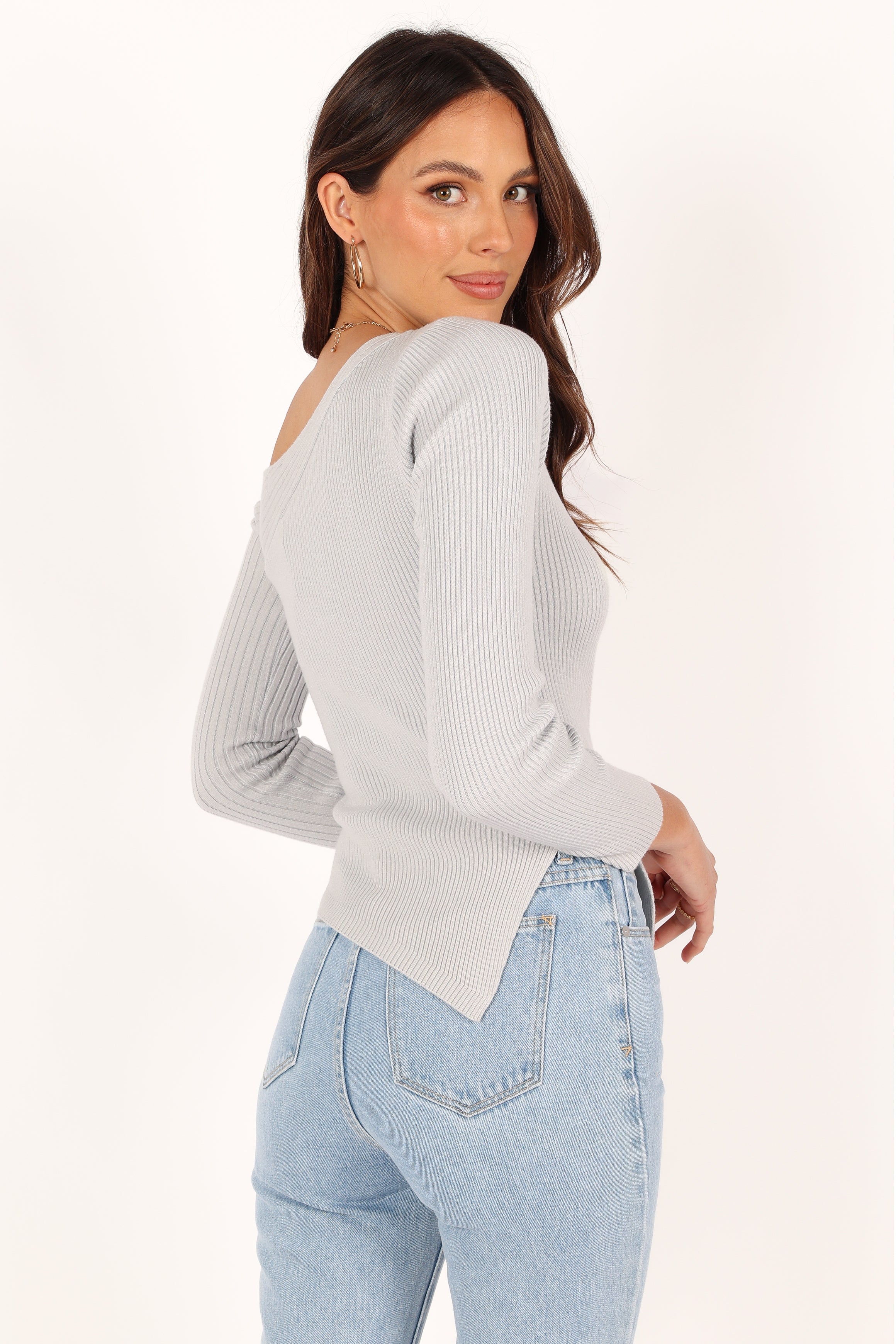 Hunter Knit Top Women's Casual Grey Sweater - Perfect for Fall Layering, Office Wear & Weekend Outfits