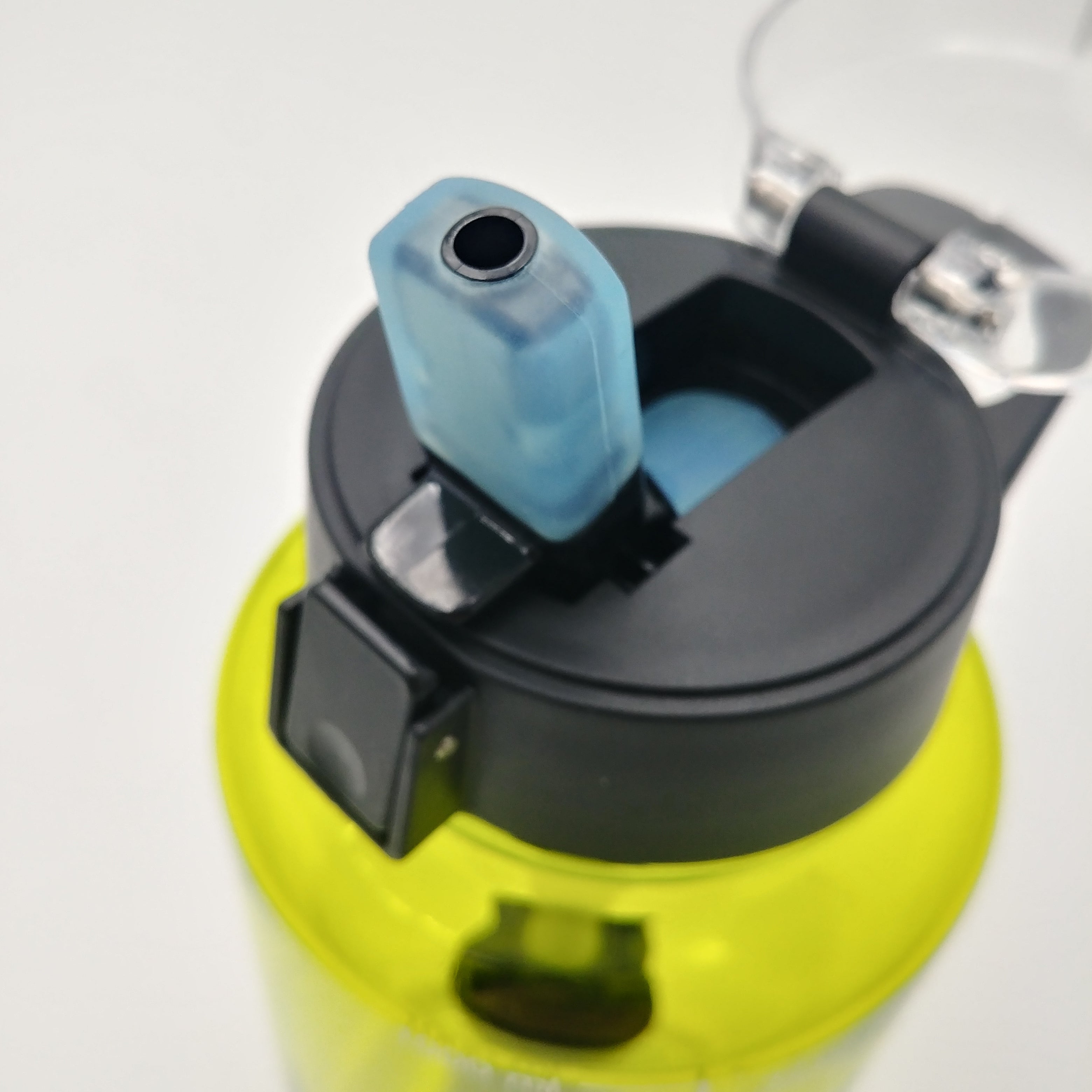 Premium Leak-Proof Safeguard Bottle Lid - BPA-Free, Secure Seal for Water Bottles & Travel Mugs - Ideal for Gym, Hiking, and Daily Commute