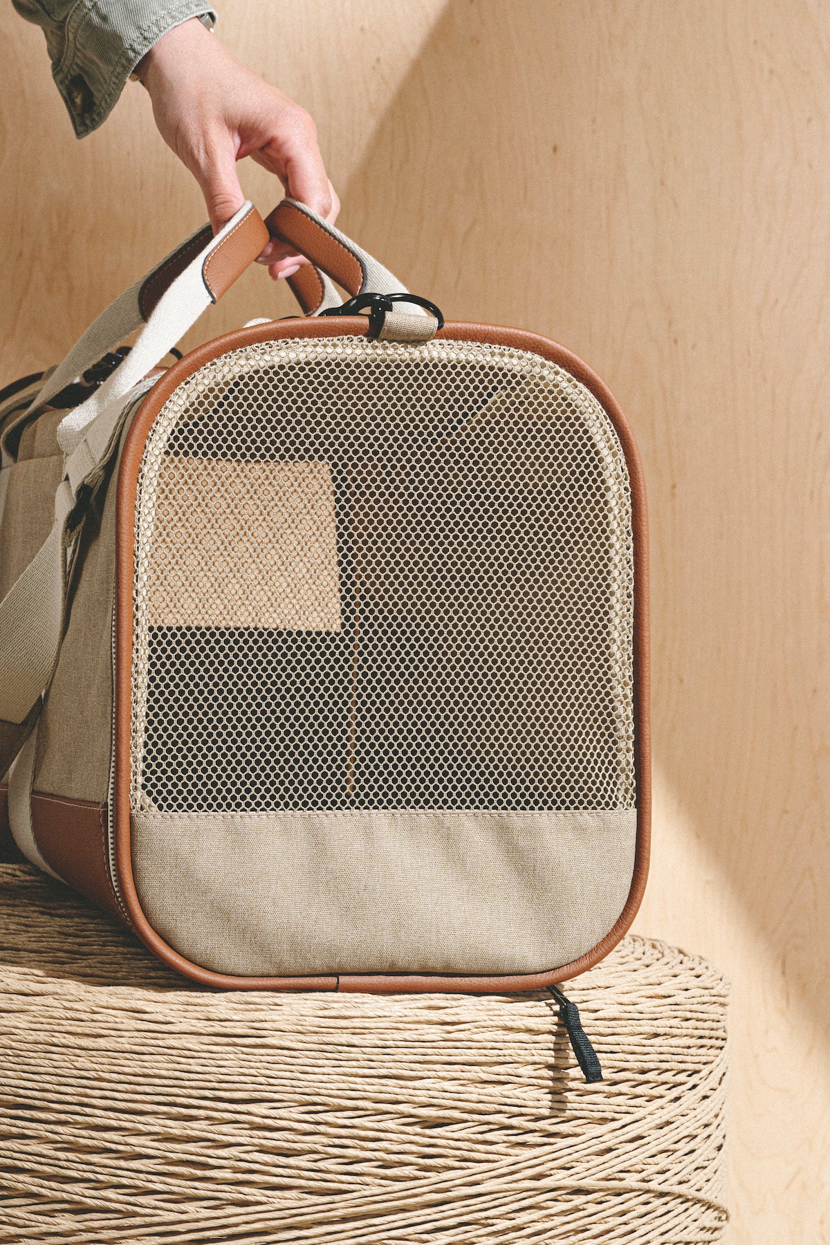 Dog Travel Bag - Durable & Stylish Pet Carrier for Small Dogs & Cats - Perfect for Airplane, Car & Outdoor Adventures
