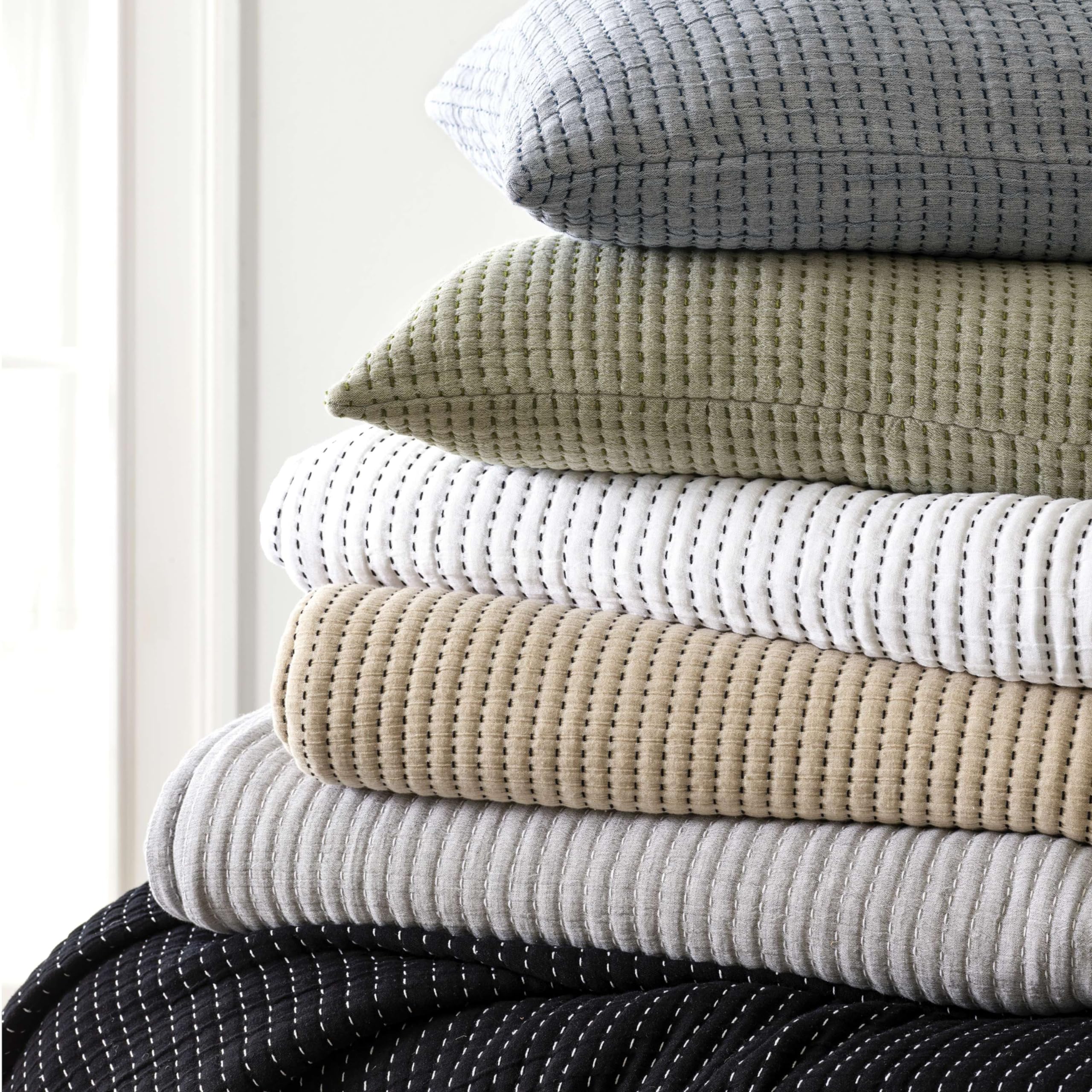 Pick Stitch Grey Matelasse Coverlet - Full/Queen Size Bedspread - Grey & White Solid Pattern - Perfect for Guest Rooms & Master Bedroom Decor
