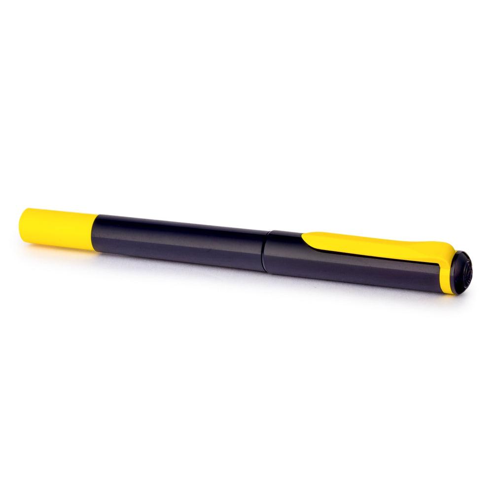 Vintage Pelikan P10 Twist Fountain Pen - Classic Elegant Writing Instrument for Calligraphy, Journaling & Collectors