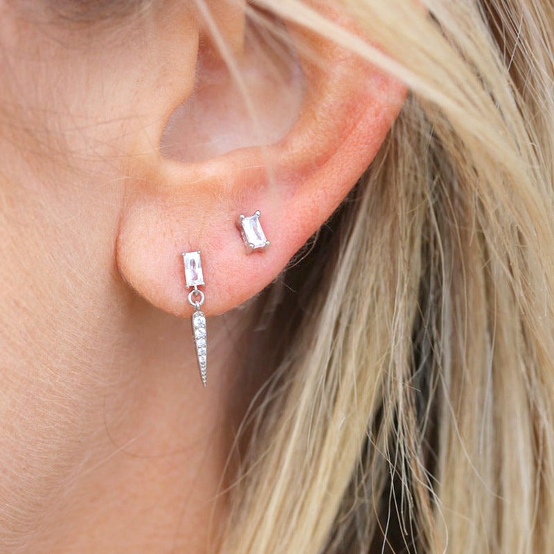 20G Emerald Conch Stud Forward Helix Piercing Earrings - Hypoallergenic Surgical Steel Jewelry for Cartilage & Helix - Perfect for Everyday Wear & Special Occasions