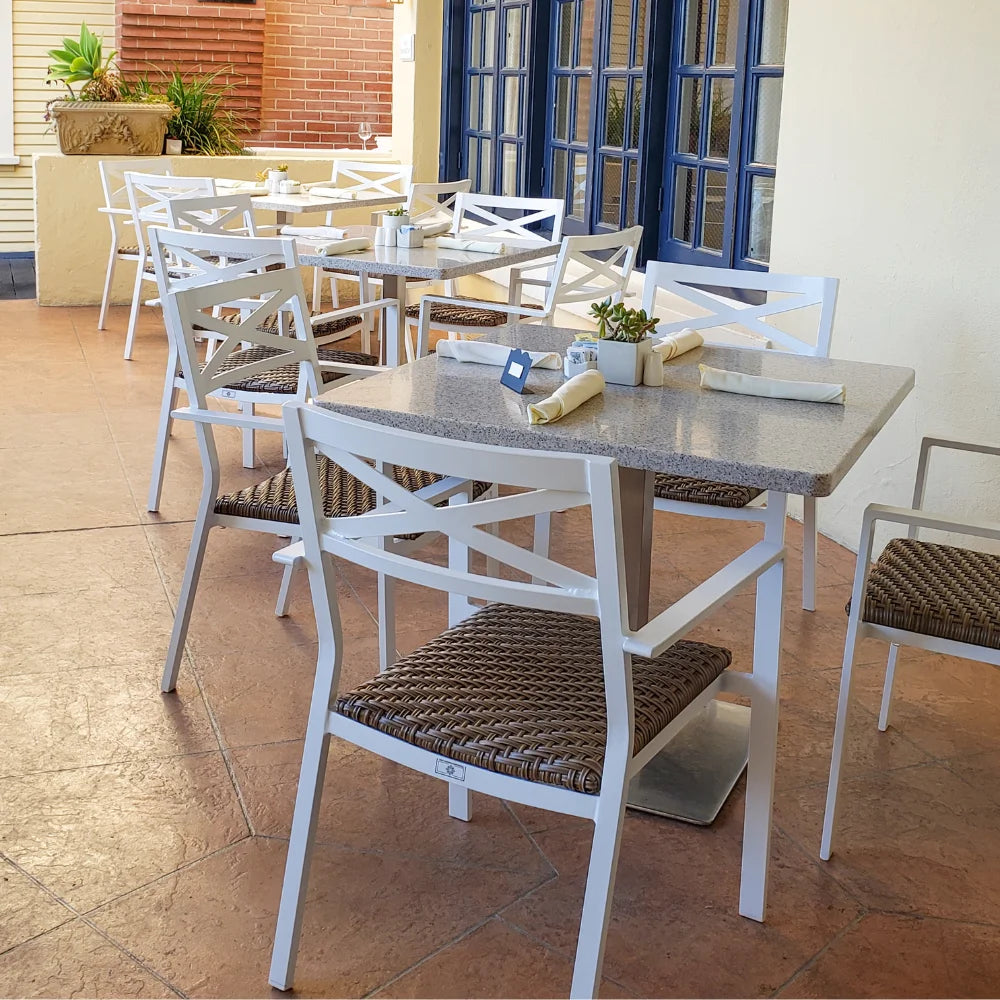 Premium Aluminum Outdoor Stackable Dining Armchairs with White Padded Cushions (Set of 4) - Weather-Resistant Patio Furniture for Backyard, Poolside & Garden Dining