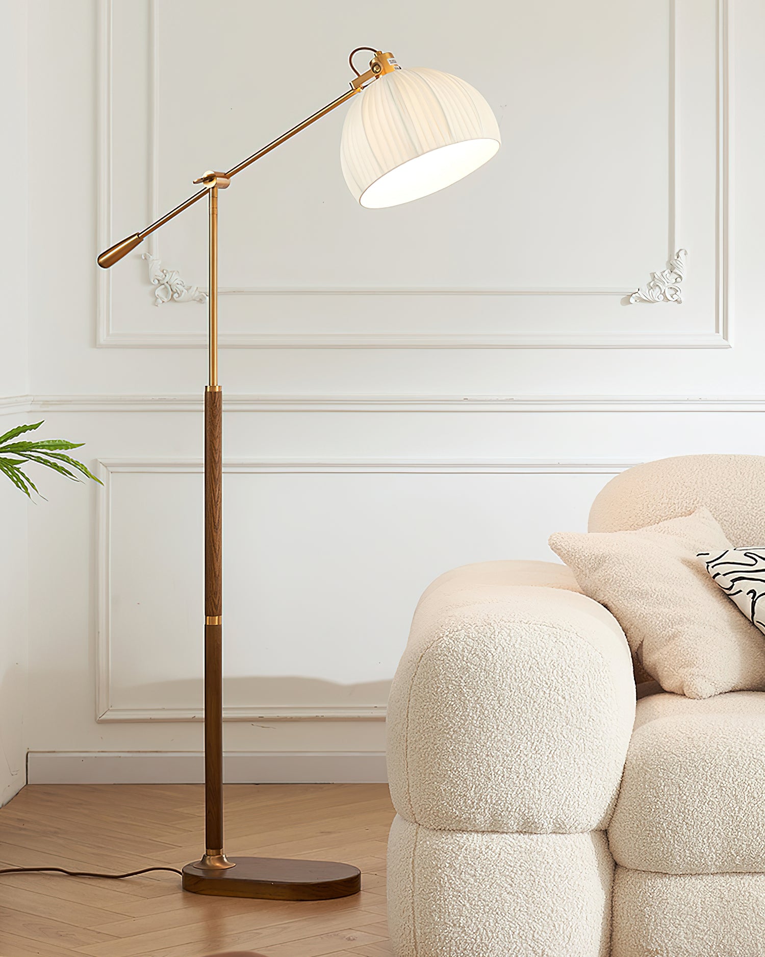 Alaric Modern Floor Lamp - Adjustable Brightness LED Standing Light for Living Room, Bedroom & Office - Stylish Home Decor Lighting