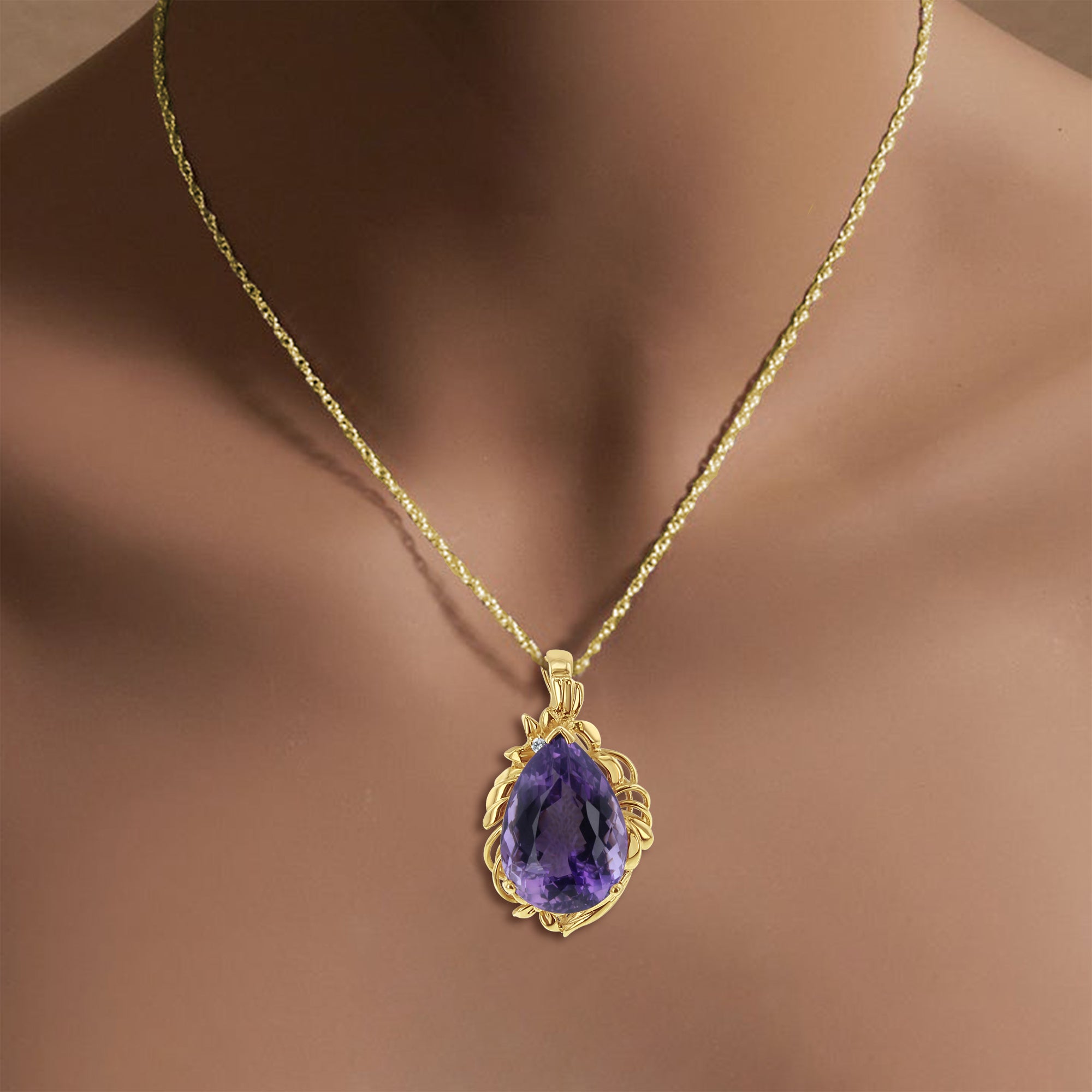 Elegant Pear-Shaped Amethyst Pendant with Intricate Gold Design - Perfect for Weddings, Anniversaries & Special Occasions