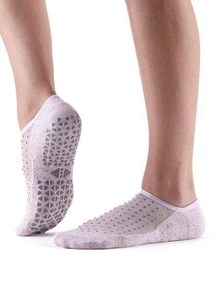 Tavi Noir Maddie Grip Socks - Non-Slip Yoga Socks for Women, Pilates, Barre & Workout - Breathable Cotton Blend with Arch Support & Toe Grip