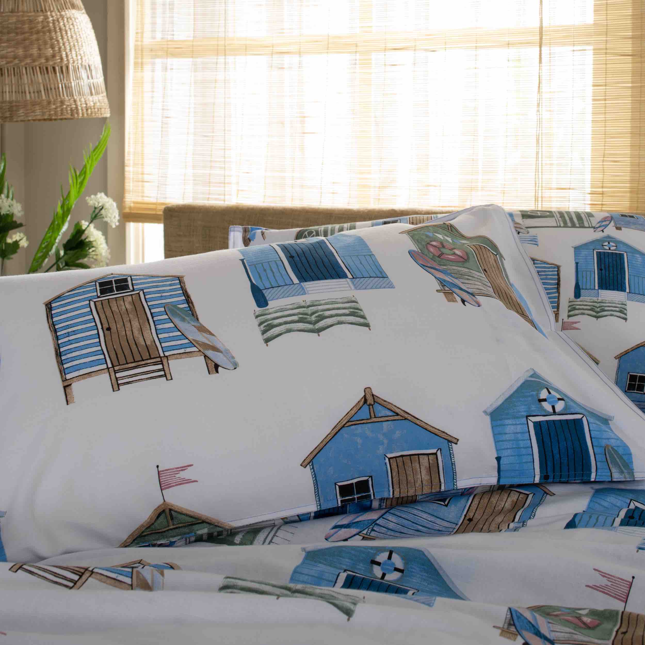 Lobster Creek Kings Parade Duvet Cover Set - Queen Size, Luxury 3-Piece Bedding Set with Pillow Shams, Soft Microfiber, Coastal Nautical Theme - Perfect for Master Bedroom, Guest Room & Beach House Decor