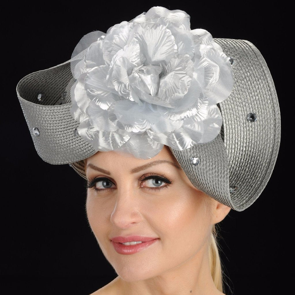Stylish Gray Women's Hat with Large Silver Flower Embellishment - Fashionable Sun Hat for Outdoor Activities, Beach, and Summer Outfits