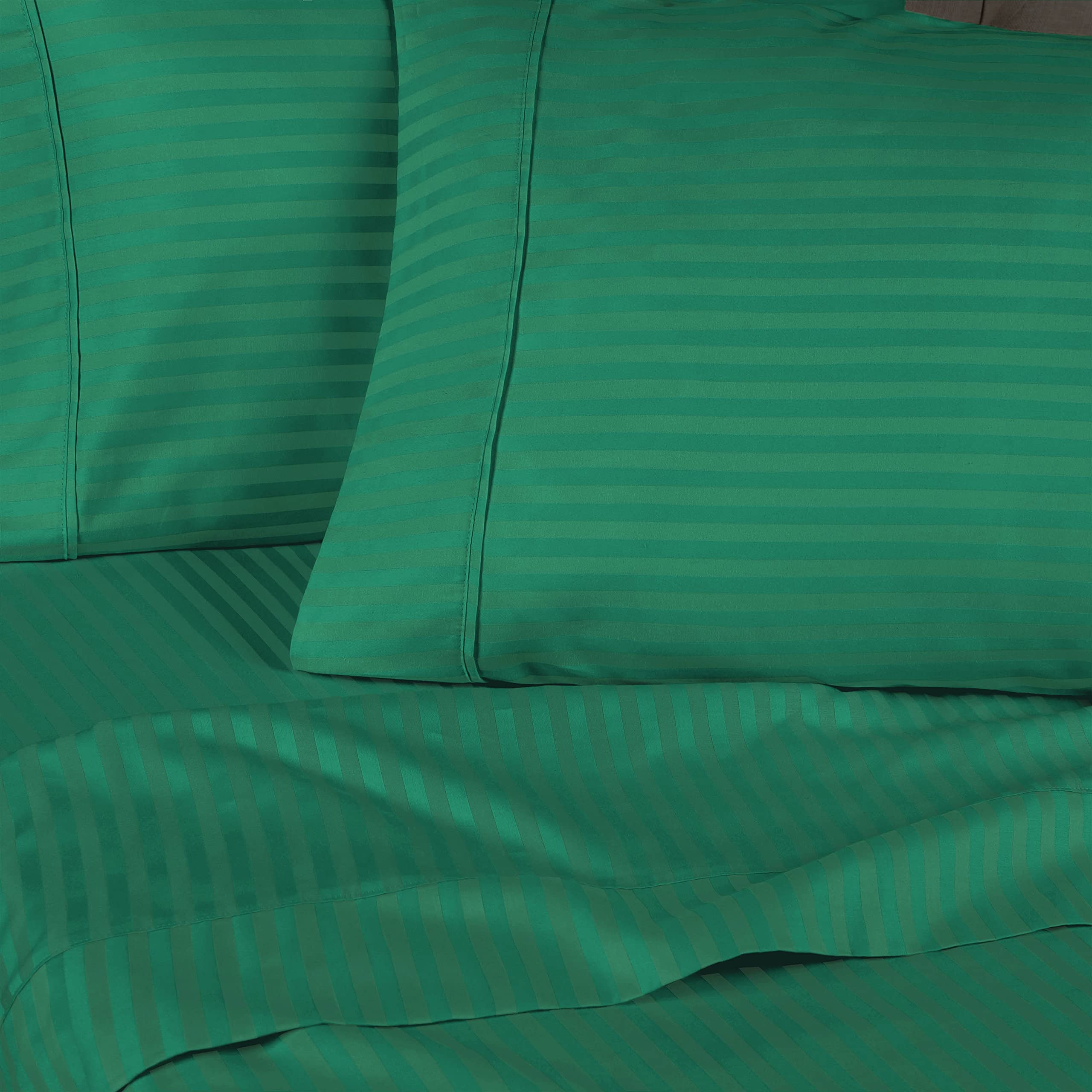 Premium 300-Thread Count Striped King Size Sheet Set - 100% Long-Staple Cotton Bed Sheets in Hunter Green - Soft & Breathable for Ultimate Comfort - Perfect for Master Bedroom, Guest Room, or Luxury Hotel Use