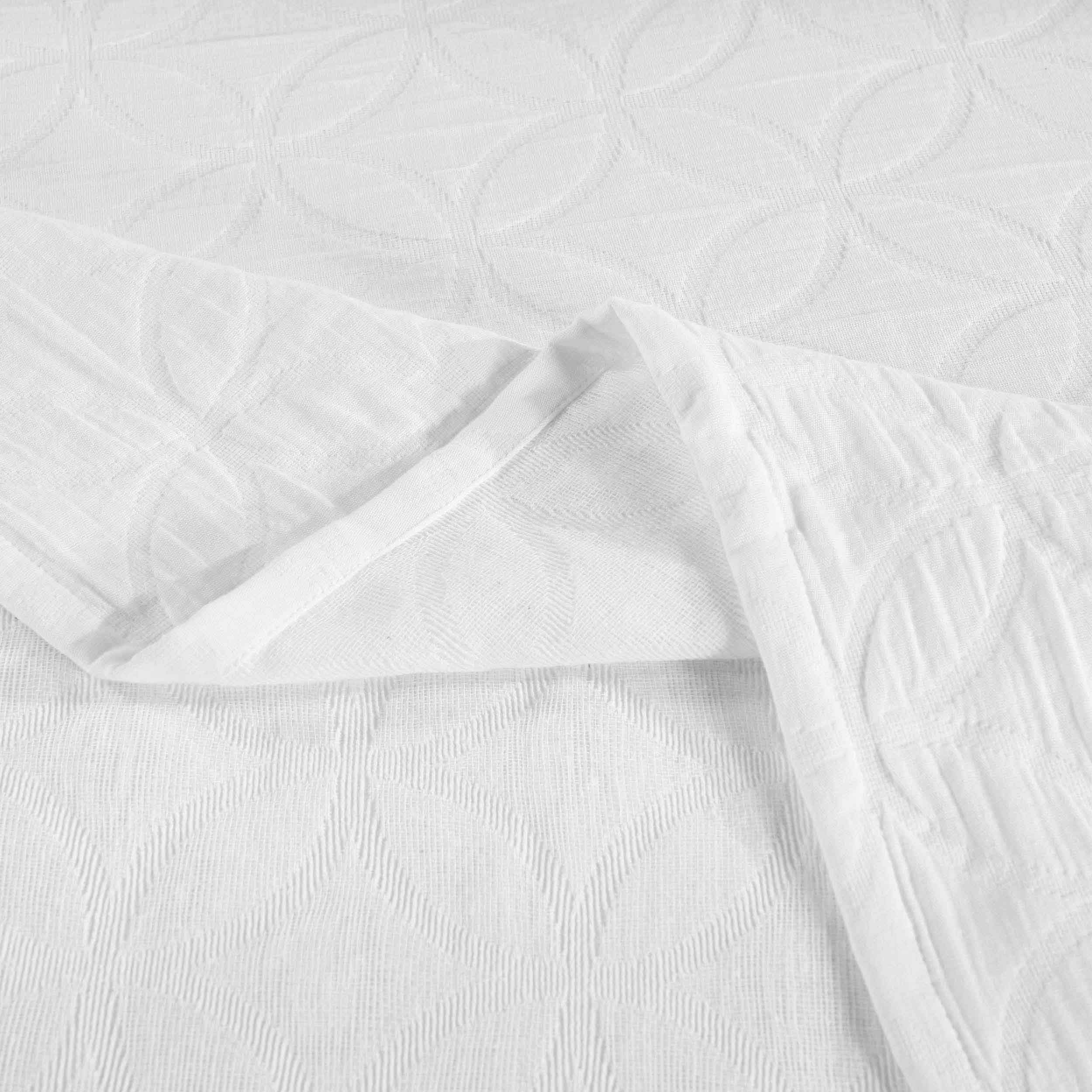 Serenity Cotton Matelasse Celtic Circle Airy Bedspread Set - Queen Size Lightweight Quilted Coverlet with All-Over Embroidery for Bedroom Decor, Guest Room & Cozy Home Styling