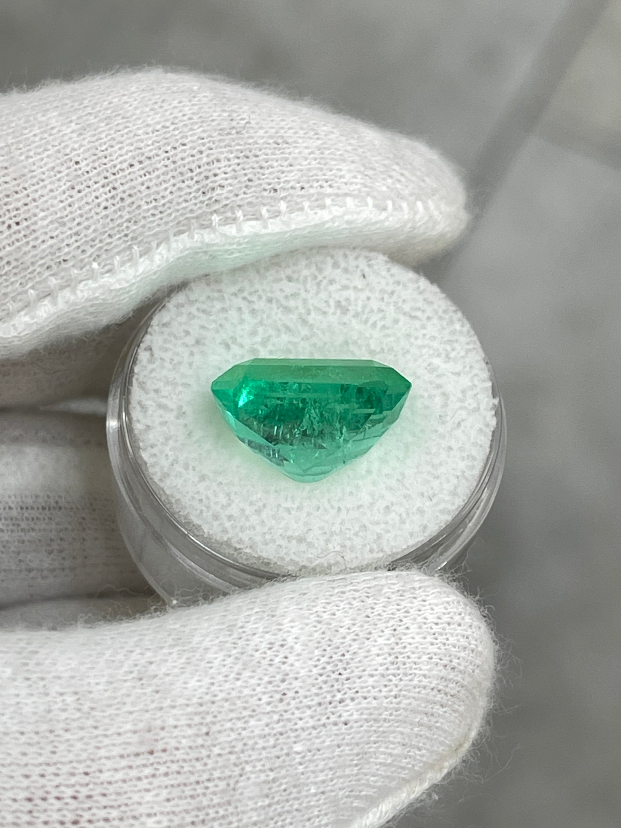 9.51 Carat 14x11mm Genuine Colombian Emerald - Vivid Green Emerald Cut Loose Gemstone for Jewelry Making, Engagement Rings & Luxury Gifts