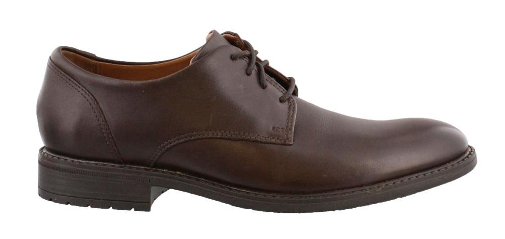 Clarks Men's Truxton Plain Oxford Shoes - Comfortable & Stylish Casual Dress Shoes for Work, Office & Formal Occasions