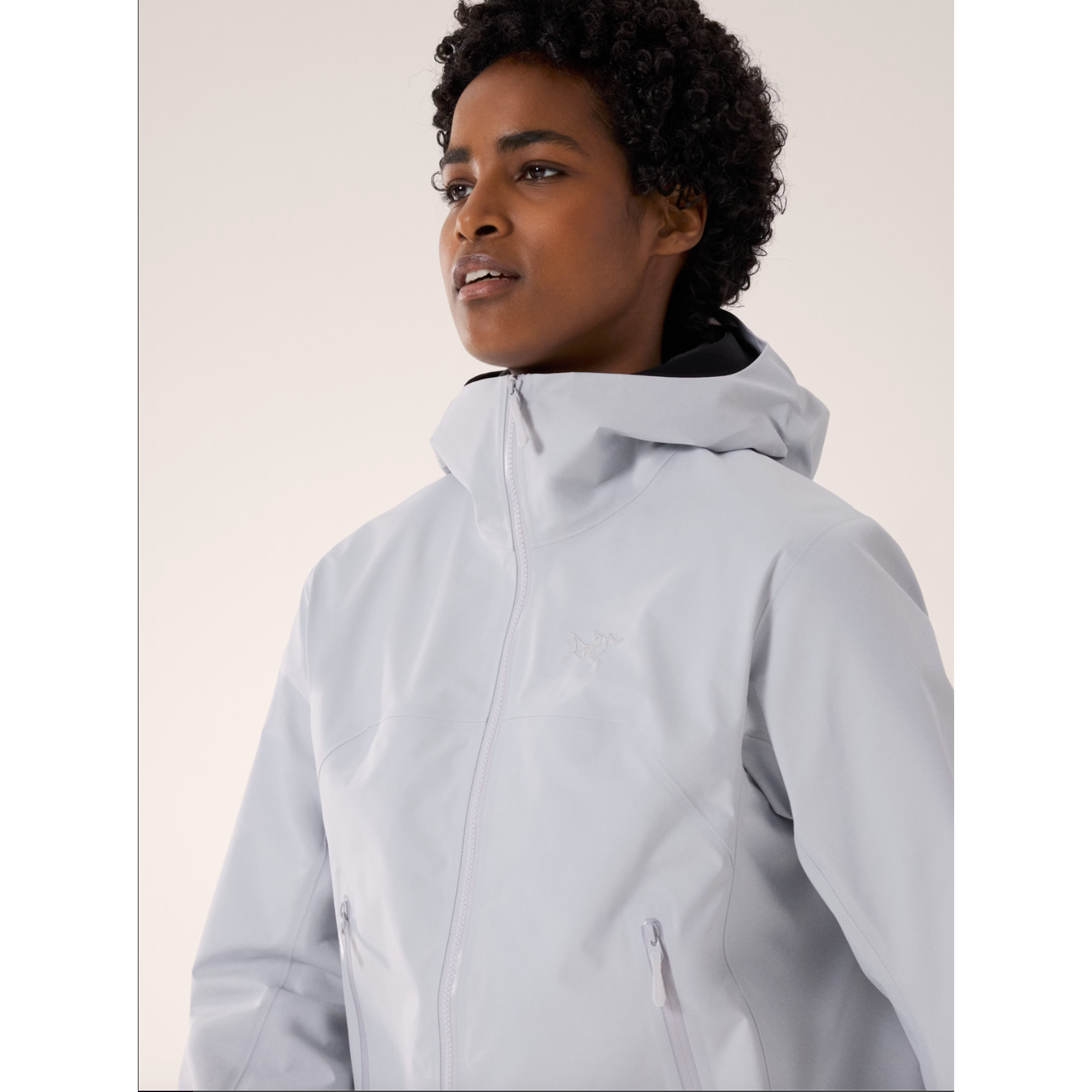 Arc'teryx Women's Beta Jacket - Waterproof & Breathable Hardshell Rain Jacket for Hiking, Skiing & Outdoor Adventures