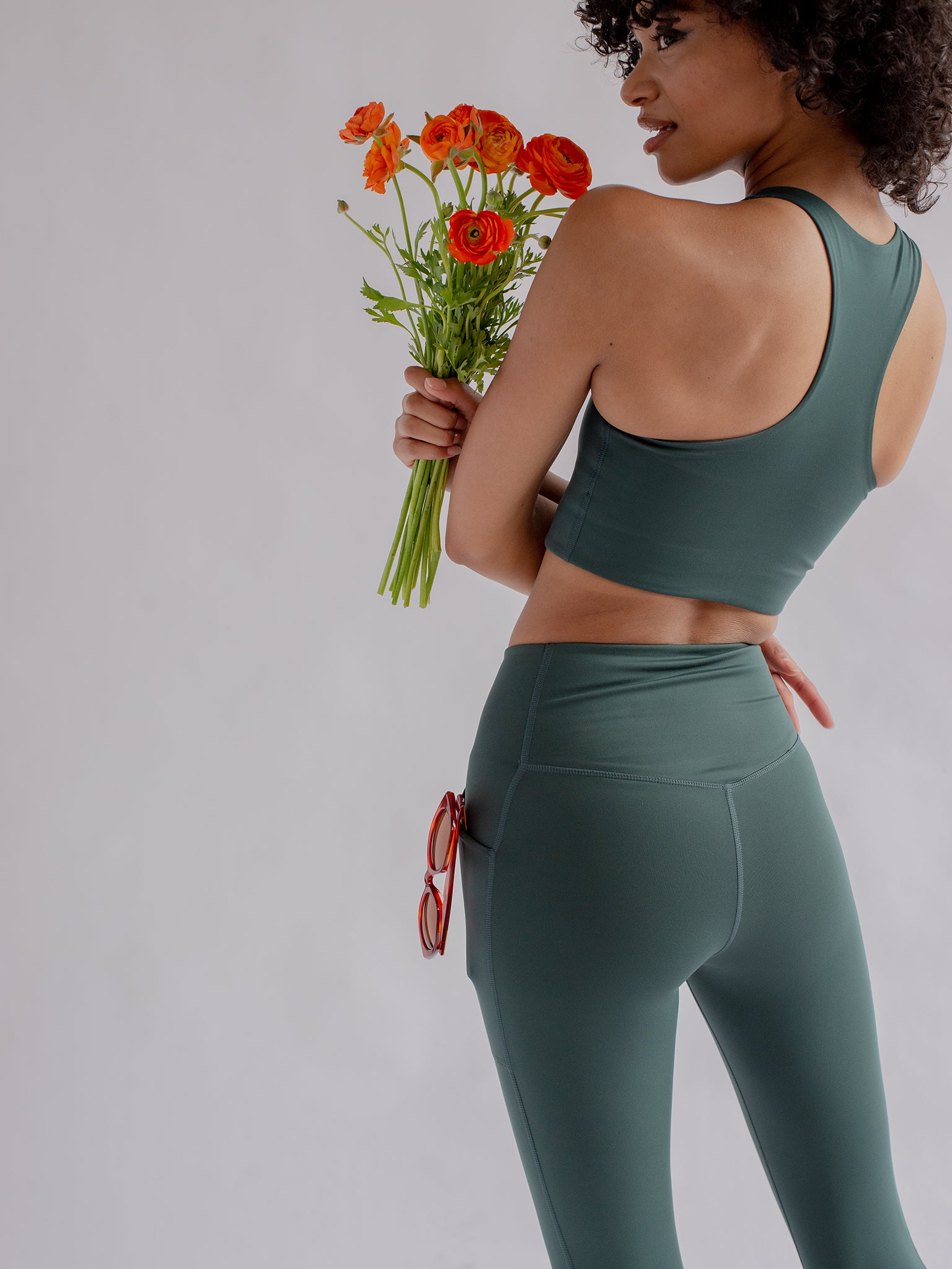 Girlfriend Collective Paloma Bra - High Support Sports Bra for Women, Seamless Workout Top for Running, Yoga & Gym - Eco-Friendly Activewear for Fitness & Everyday Wear
