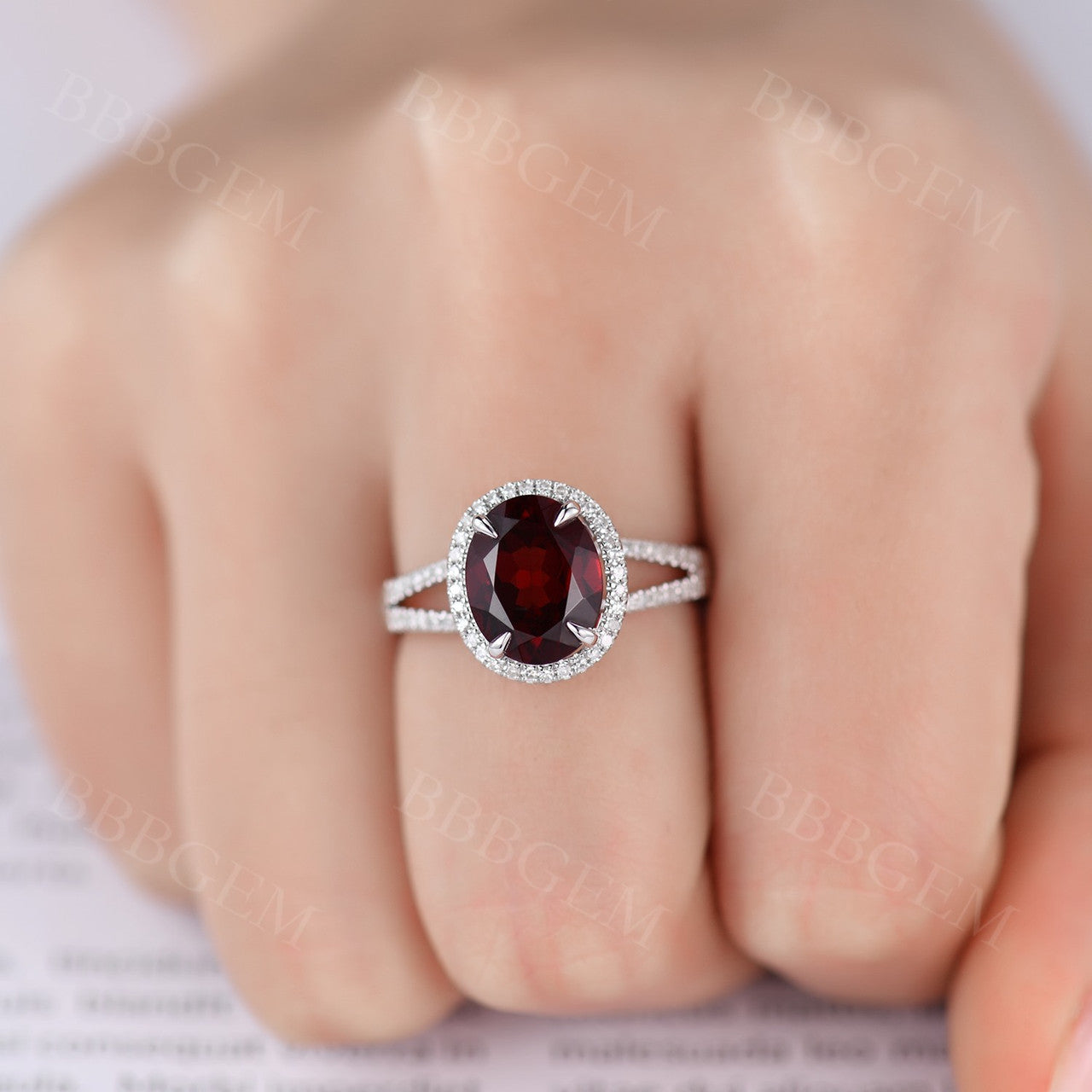 8X10mm Oval Cut Garnet Engagement Ring in White Gold with Diamond Halo & Split Shank Wedding Band - Perfect for Proposals, Anniversaries & Bridal Jewelry