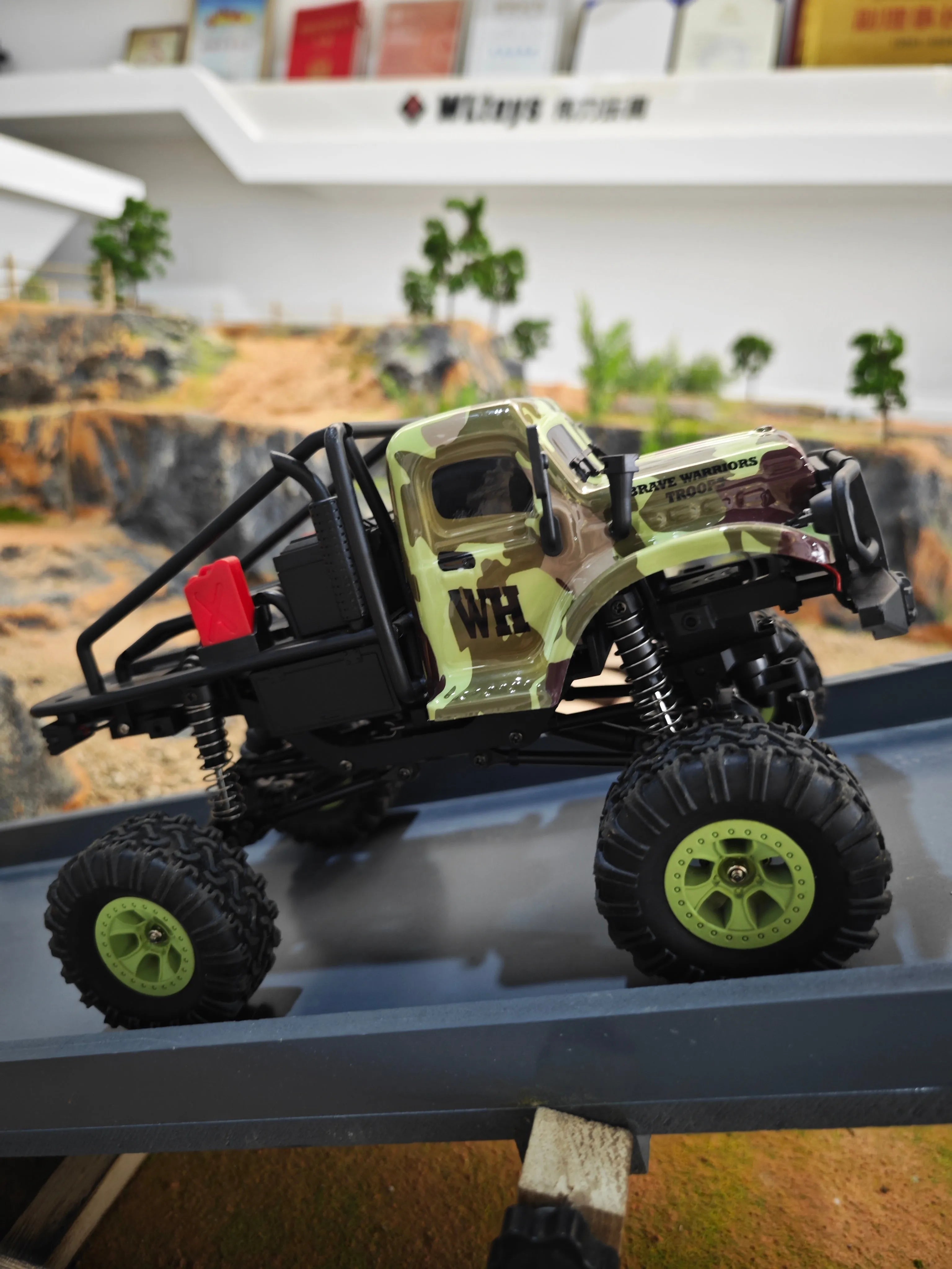 WLTOYS 184021 1/18 Scale 4WD RC Crawler Car with LED Lights, 2-Speed Transmission & Camo Shell - Off-Road Adventure Vehicle for Kids and Adults, Perfect for Rock Crawling, Trail Driving and Backyard Racing