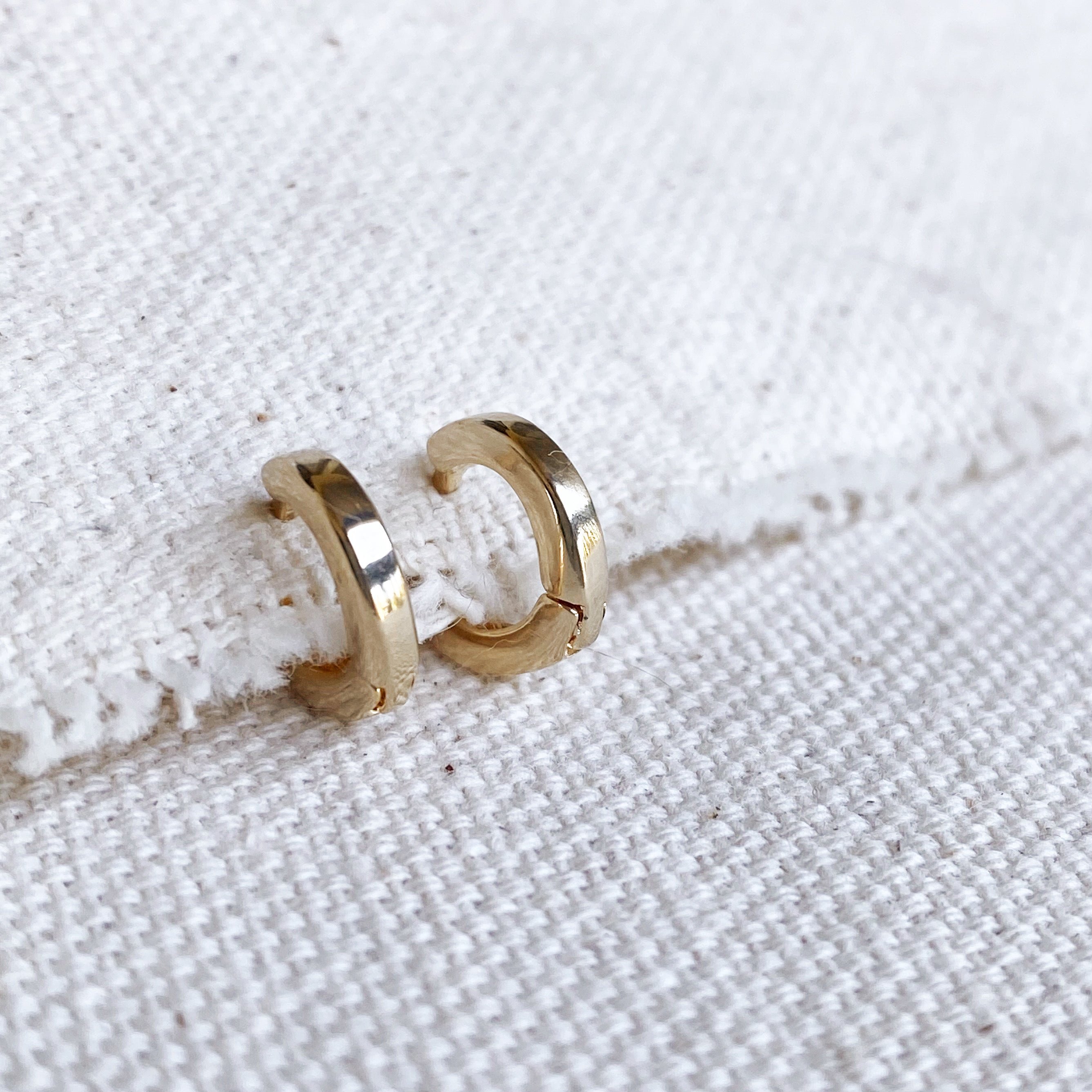 18K Gold Filled 10mm Clicker Hoop Earrings for Women - Hypoallergenic Minimalist Stud Earrings for Everyday Wear, Parties & Gifting