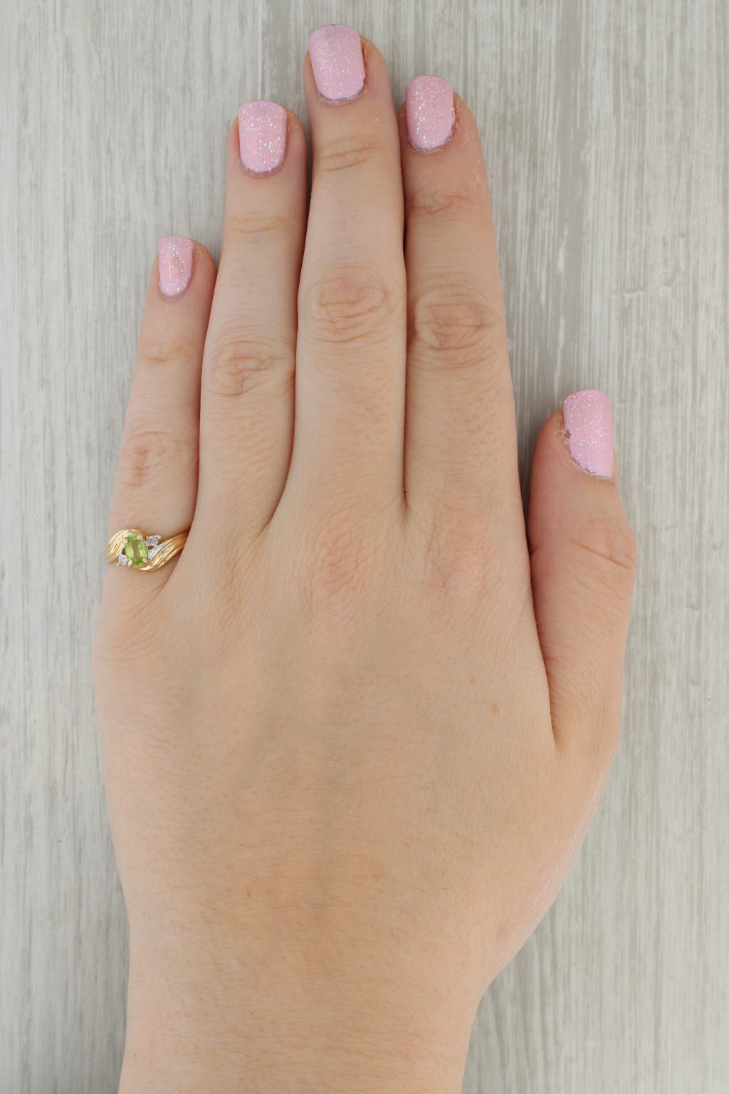 0.50ct Oval Peridot Diamond Ring in 10k Yellow Gold - Size 6.5 - Elegant Birthstone Jewelry for Women, Perfect for Anniversary Gifts & Special Occasions