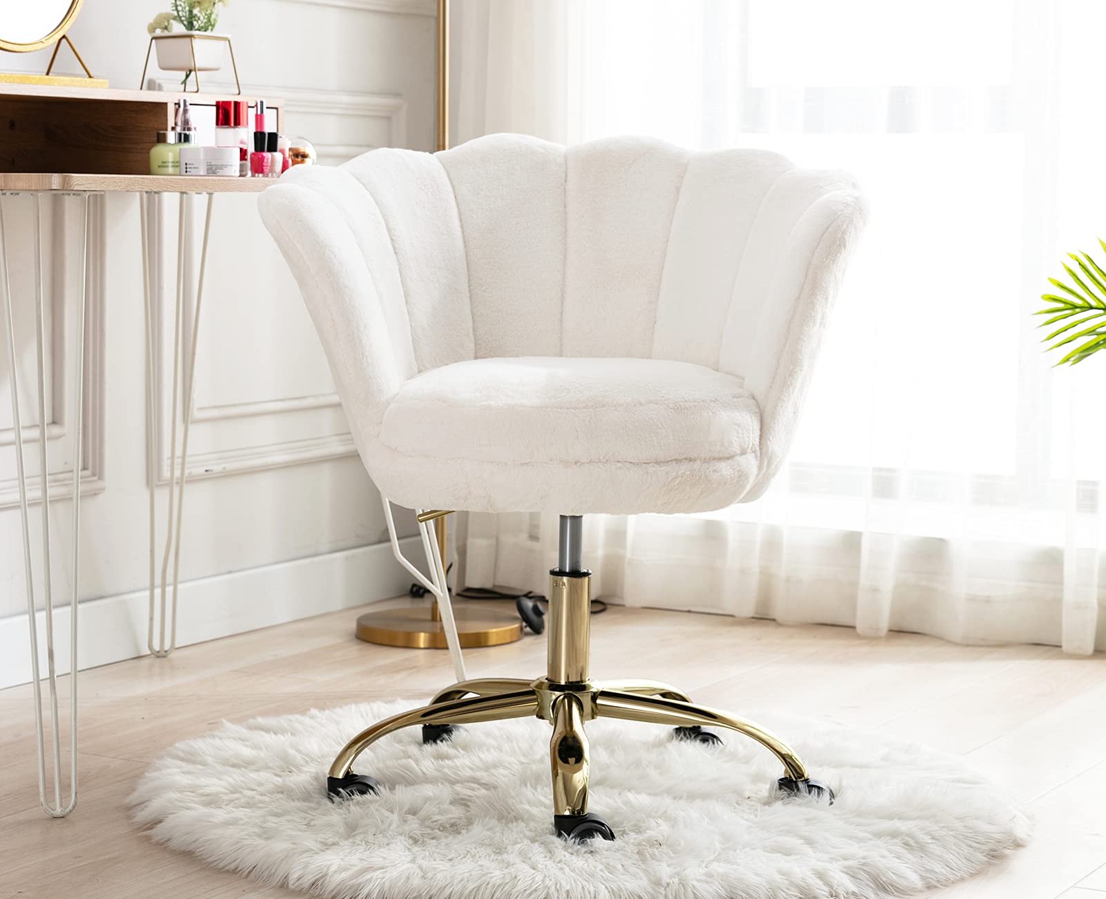 Fur Vanity Chair for Girls Makeup Room - Adjustable Upholstered Home Office Desk Chair with Golden Metal Base - Modern Seashell Back Armchair for Living Room, Guest Room & Bedroom - Soft White - Perfect for Dressing Tables, Home Offices & Cozy Spaces