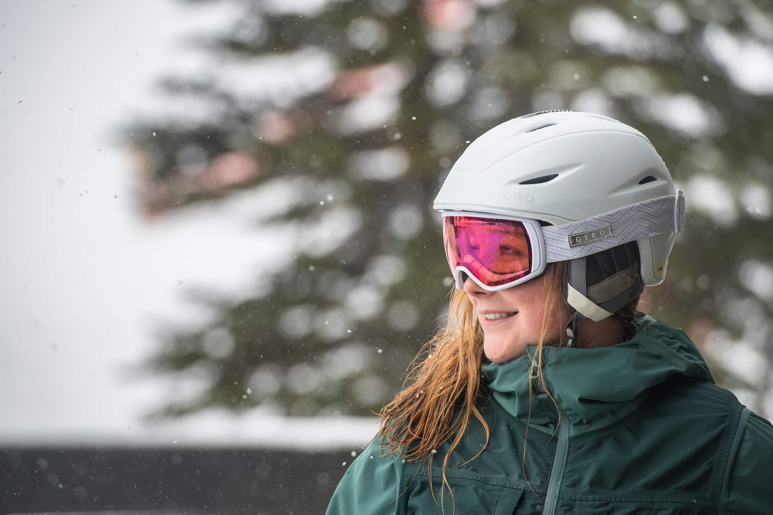 Giro Fade MIPS Ski Helmet - Lightweight Snowboard Helmet for Women & Youth with Adjustable Fit - Perfect for Skiing, Snowboarding & Winter Sports Safety