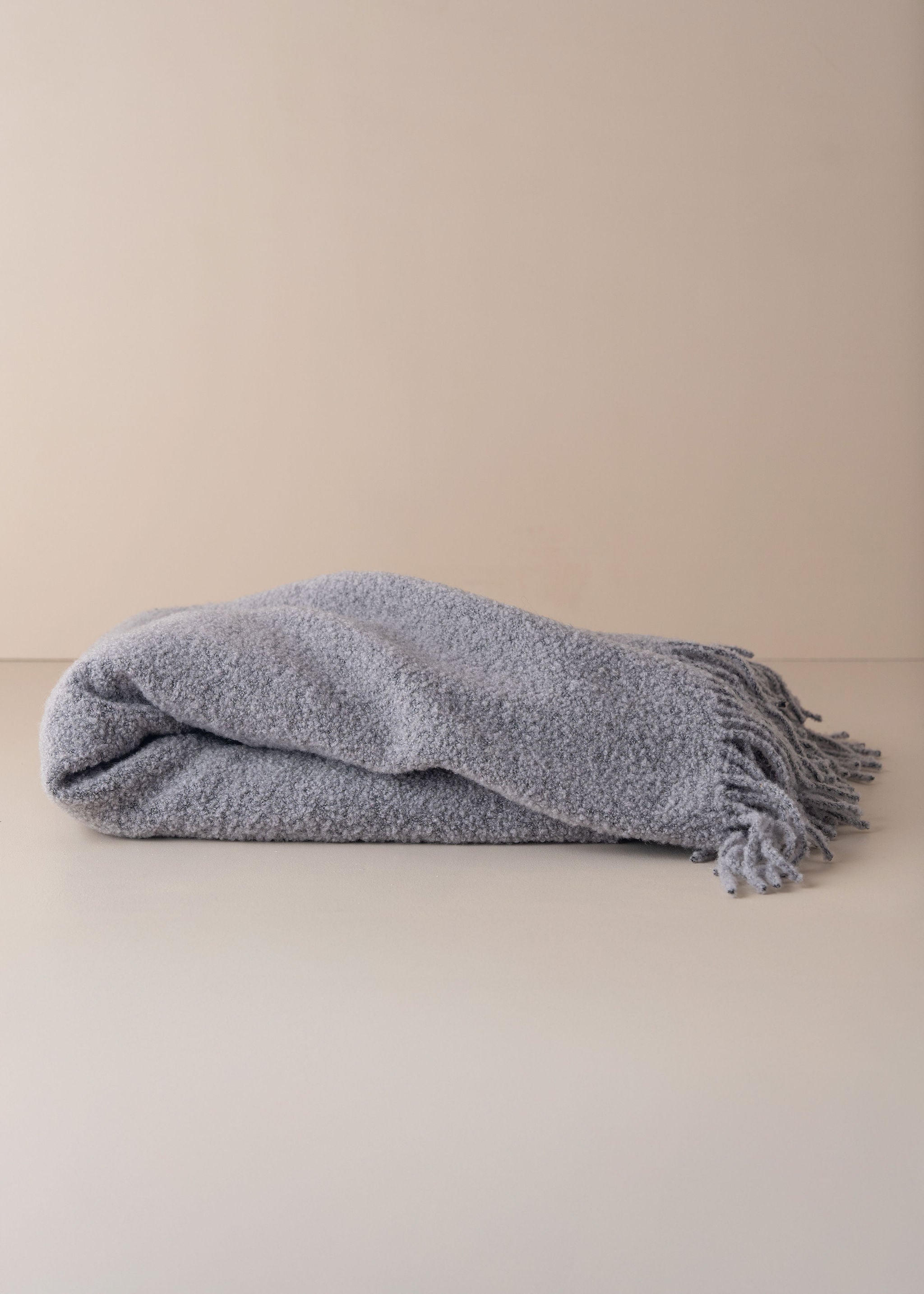 Luxury Boucle Wool Throw Blanket - Soft & Cozy Grey Knit Blanket for Couch, Bed, Sofa - Perfect for Home Decor, Gifts & Winter Warmth