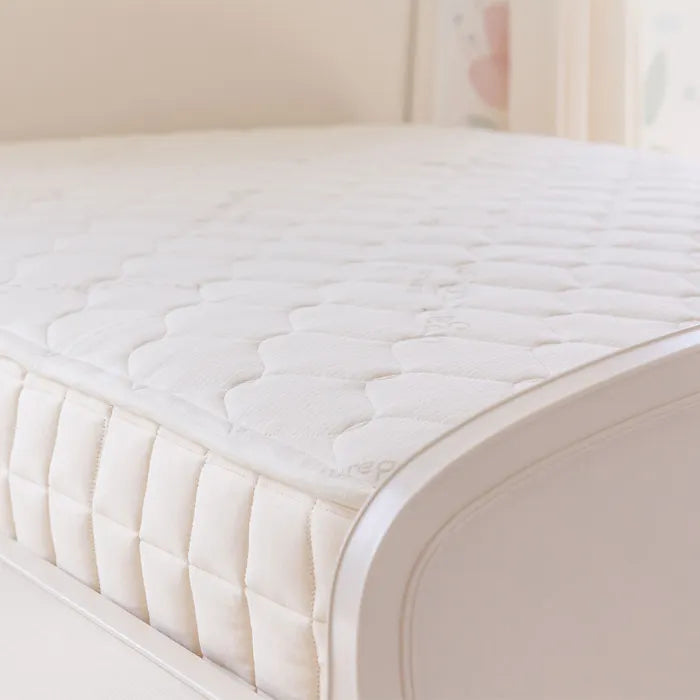 VERSE Organic Mattress - 100% Natural Latex & Cotton, Hypoallergenic & Eco-Friendly - Perfect for Allergy Sufferers & Sustainable Bedrooms