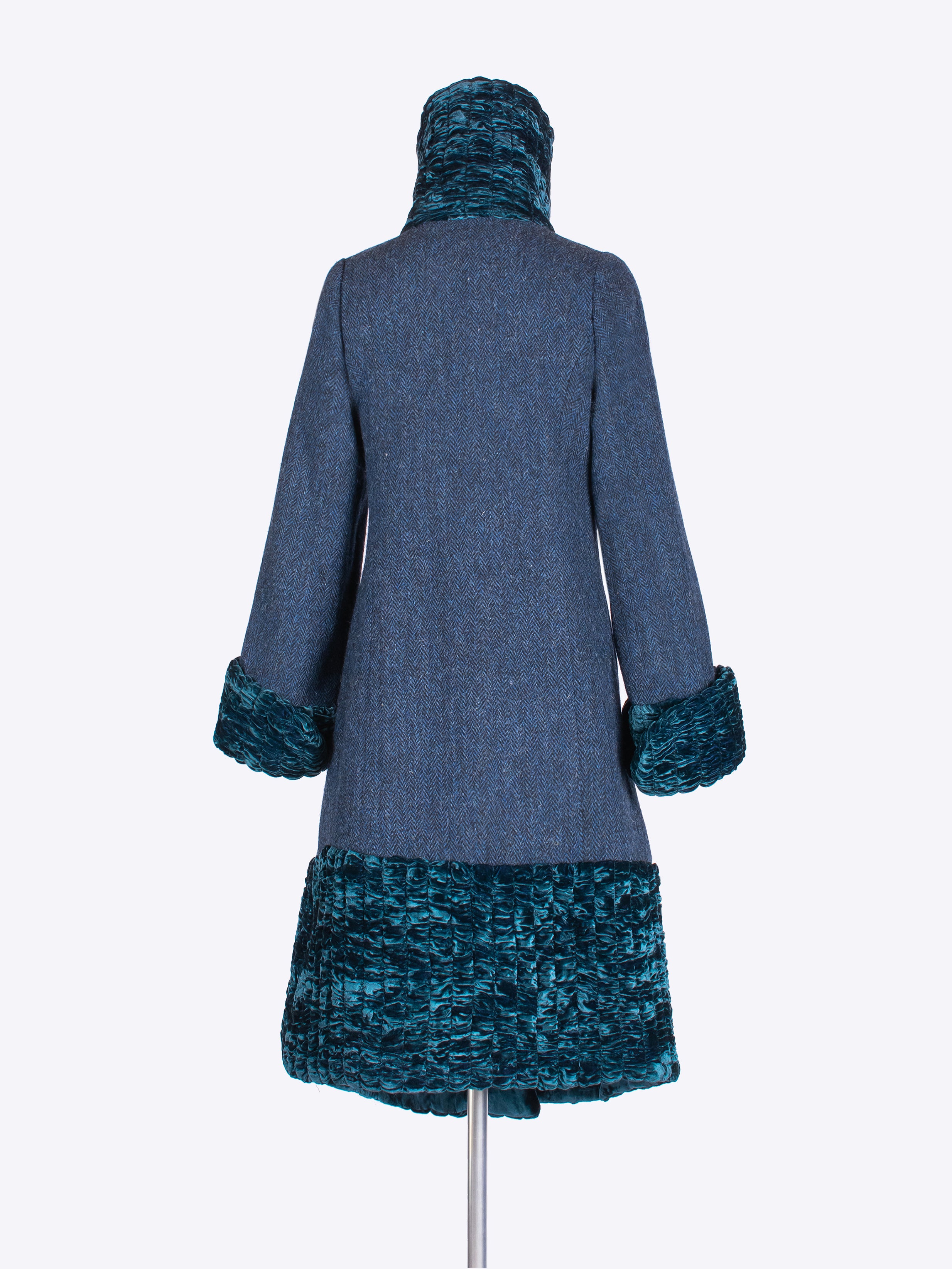 Stylish Navy Blue Coat for Women in Their 20s | Trendy Winter Outerwear for Casual & Formal Occasions