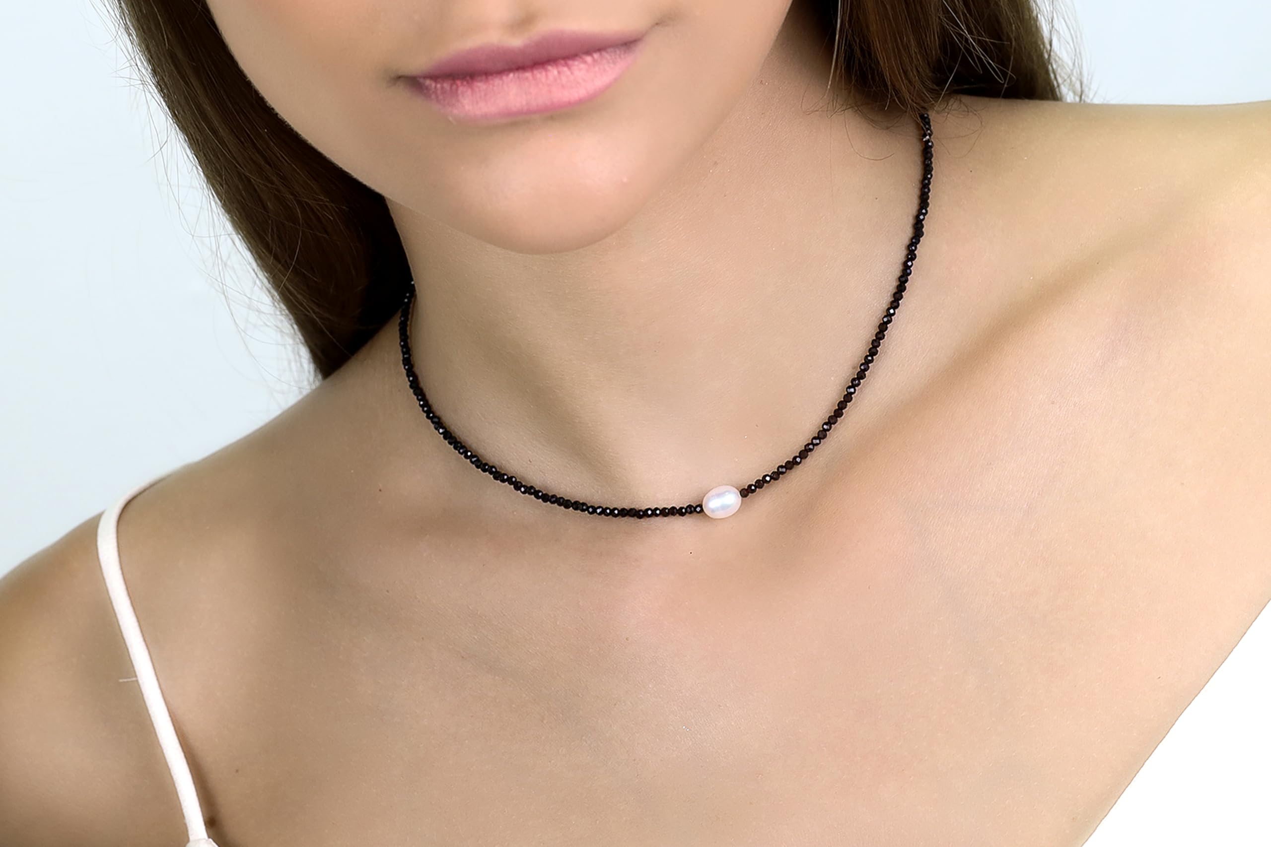 2mm Beaded Spinel Black Beads Necklace with Freshwater Pearl Pendant - Elegant Gold Bridal Jewelry for Weddings, Bridesmaid Gifts & Special Occasions - Delicate Beaded Necklace for Evening Parties, Anniversaries and Formal Events