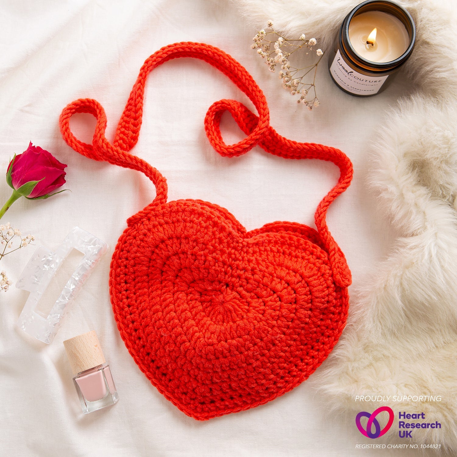 DIY Heart Shaped Crochet Bag Kit - Complete Beginner-Friendly Knitting Set with Yarn, Hook & Instructions - Perfect for Valentine's Gift, Handmade Purse or Boho Fashion Accessory