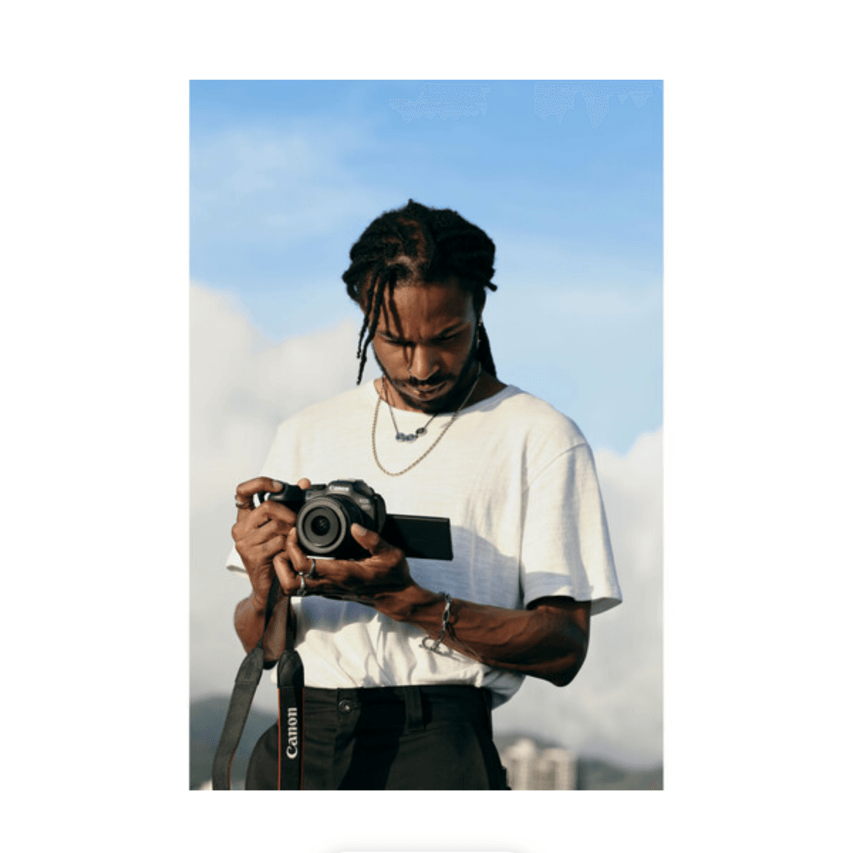 Canon EOS R7 Mirrorless Digital Camera Body - 32.5MP APS-C Sensor, 4K 60p Video, Dual Pixel AF, 5-Axis Stabilization for Photography & Videography | Perfect for Travel, Wildlife & Sports Shooting