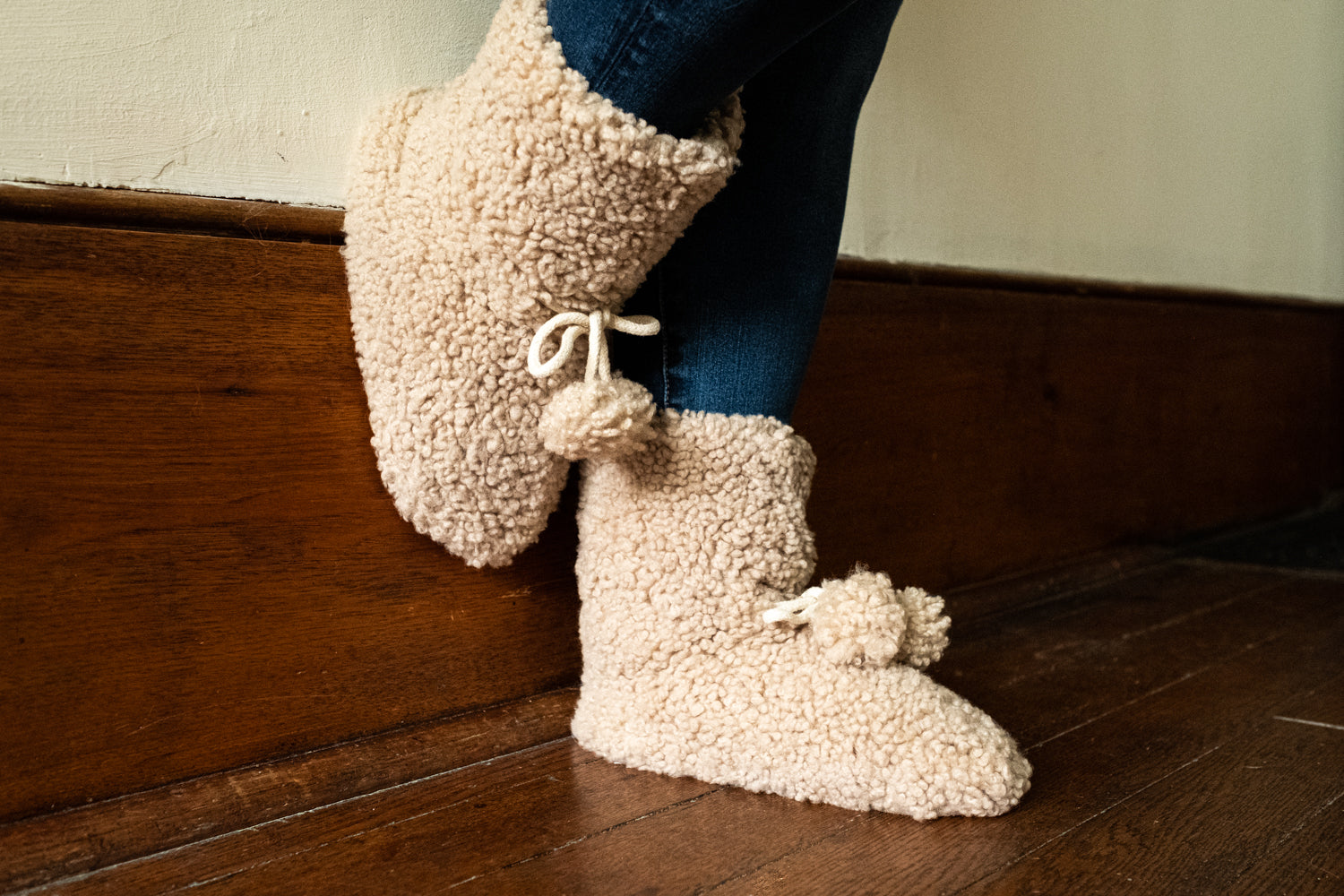 Genuine Sheepskin Wren Bootie Slippers for Women - Cozy Indoor/Outdoor Winter House Shoes for Relaxing at Home