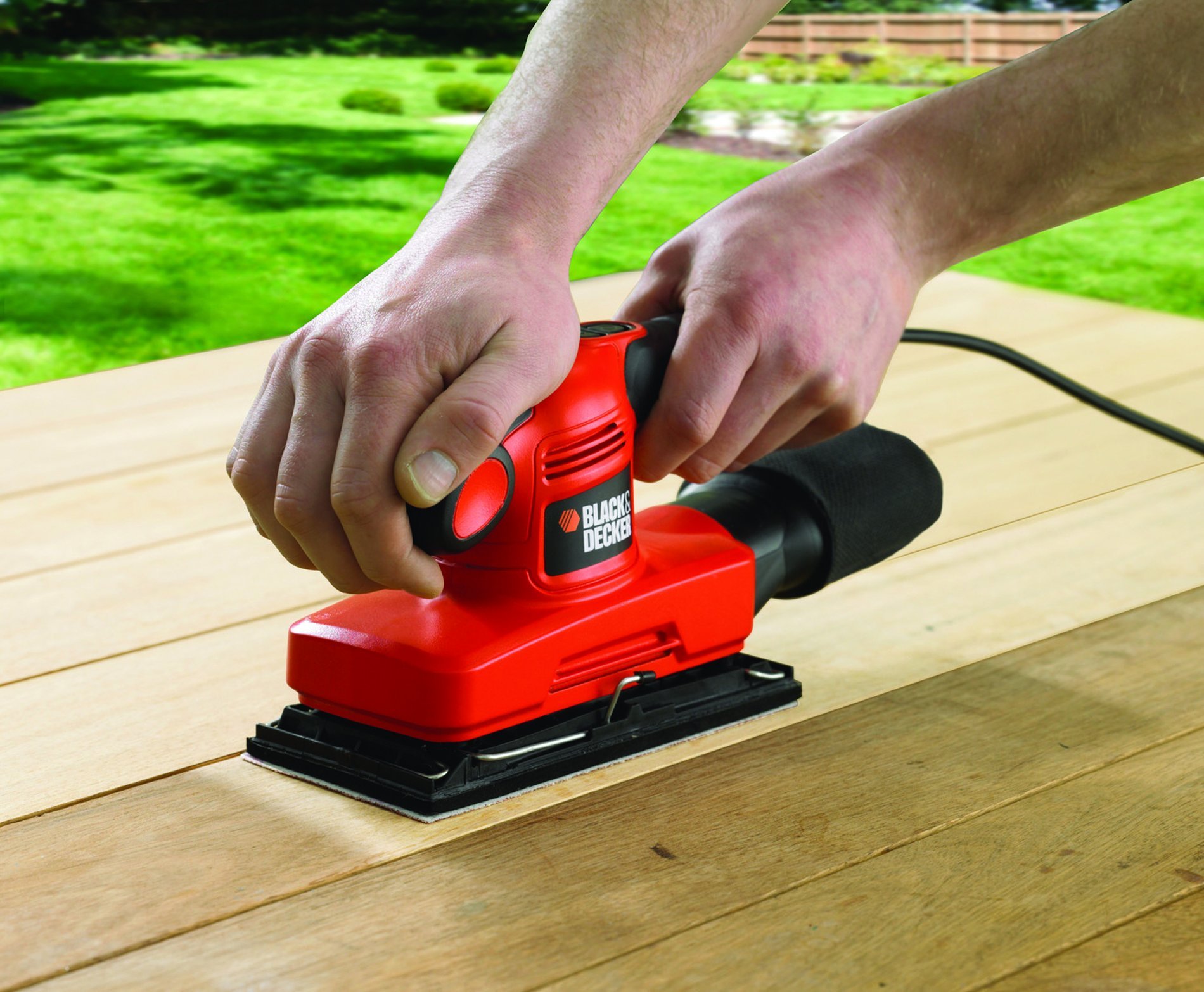 BLACK+DECKER KA320EKA Electric Power Sander - 3.0 Amp, 1/4 Sheet Palm Sander with Dust Collection - Perfect for Woodworking, Sanding Furniture, DIY Home Projects & Smoothing Surfaces