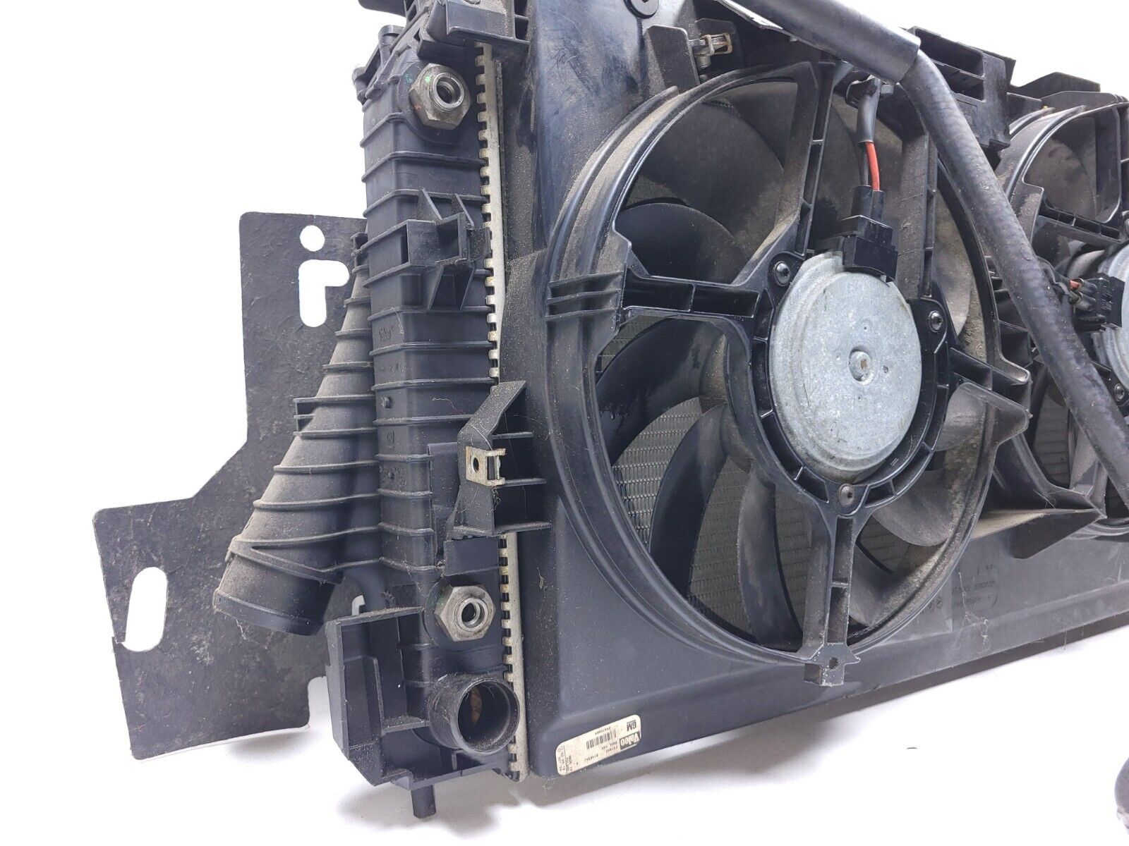 2003-2007 Saab 9-3 Radiator Shroud Fan Intercooler Condenser 2.0L Aero OEM Replacement Part - Perfect for Engine Cooling System Repair & Maintenance